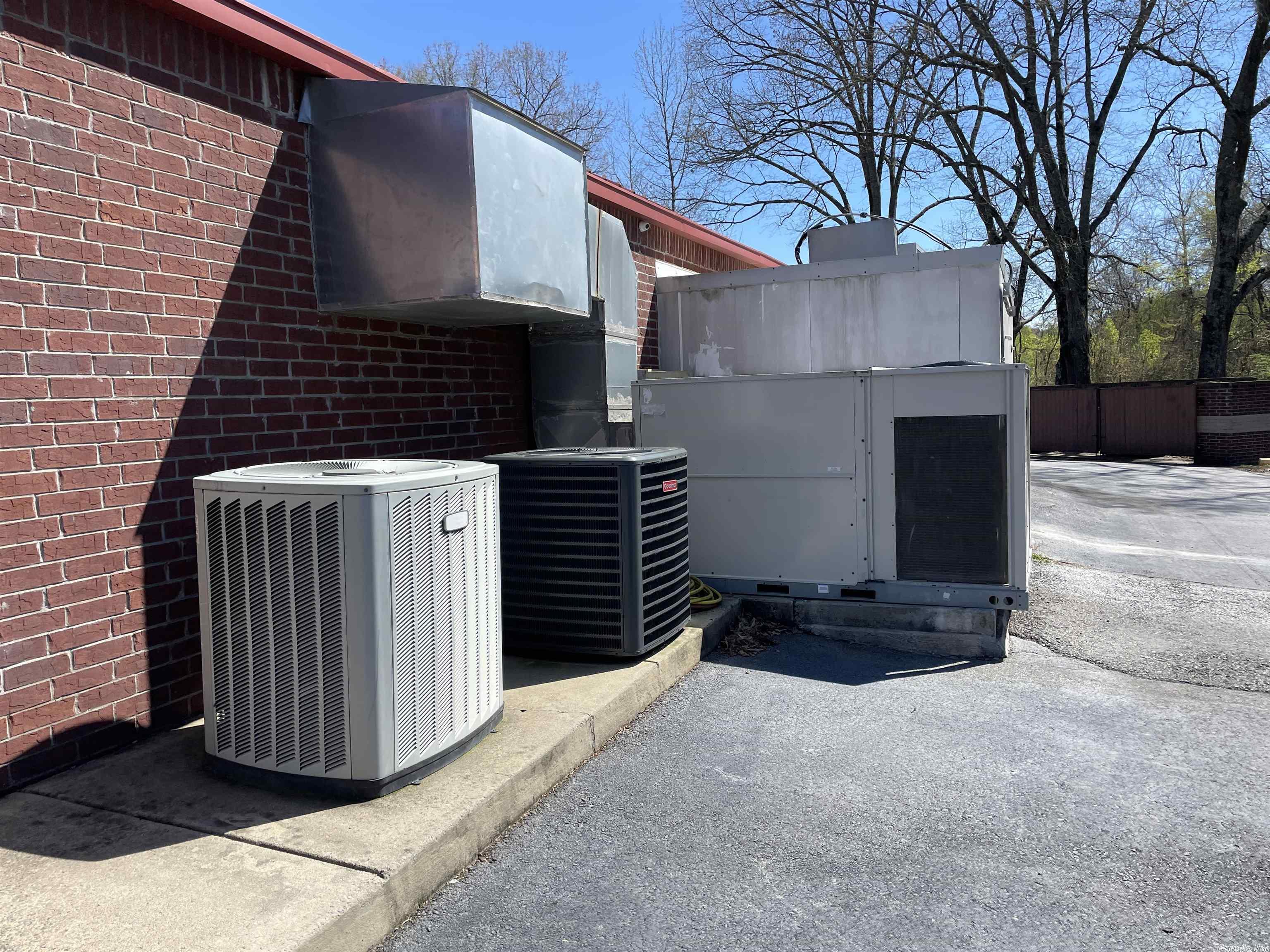 Metes & Bounds - Commercial Sale