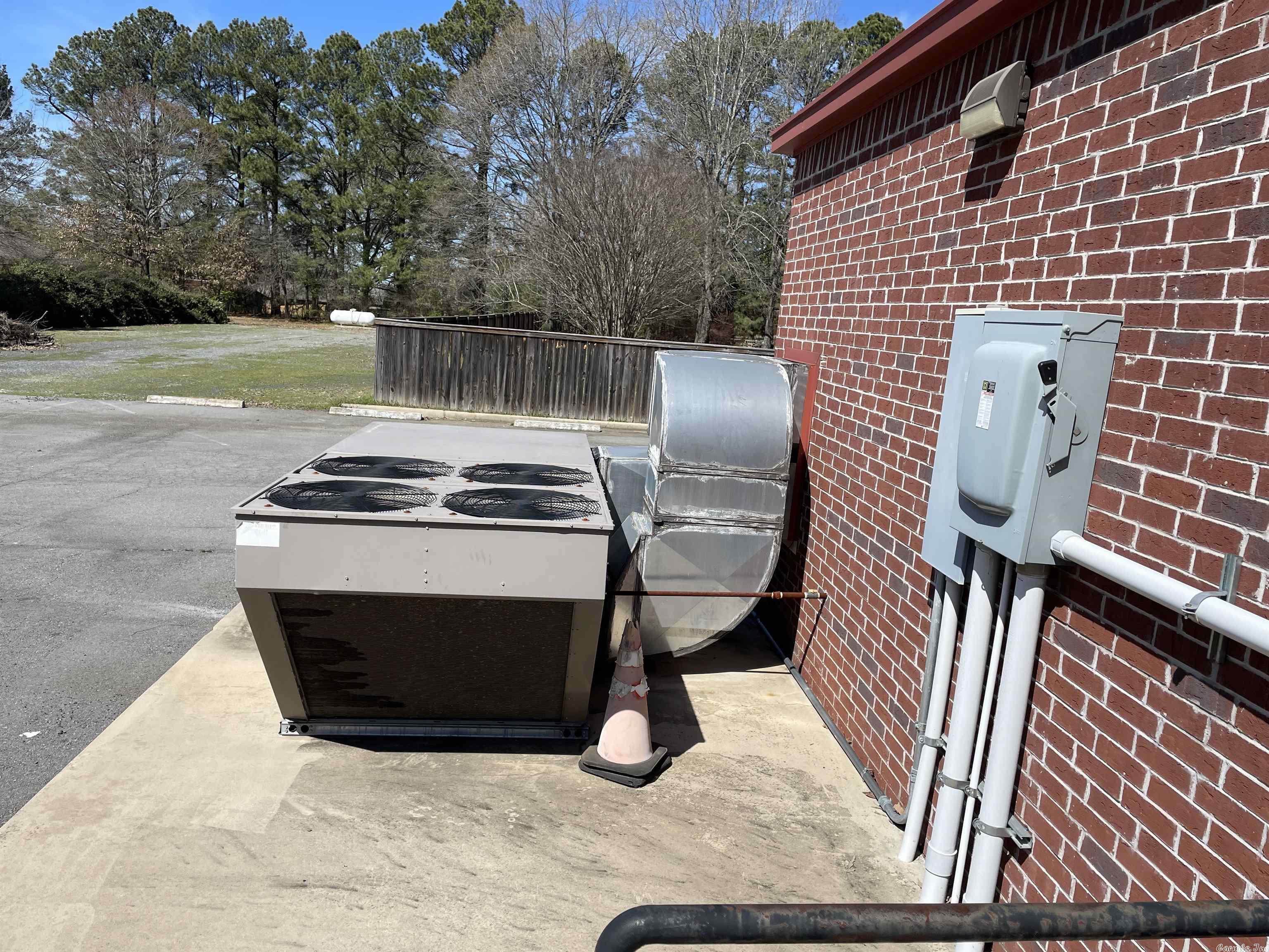 Metes & Bounds - Commercial Sale