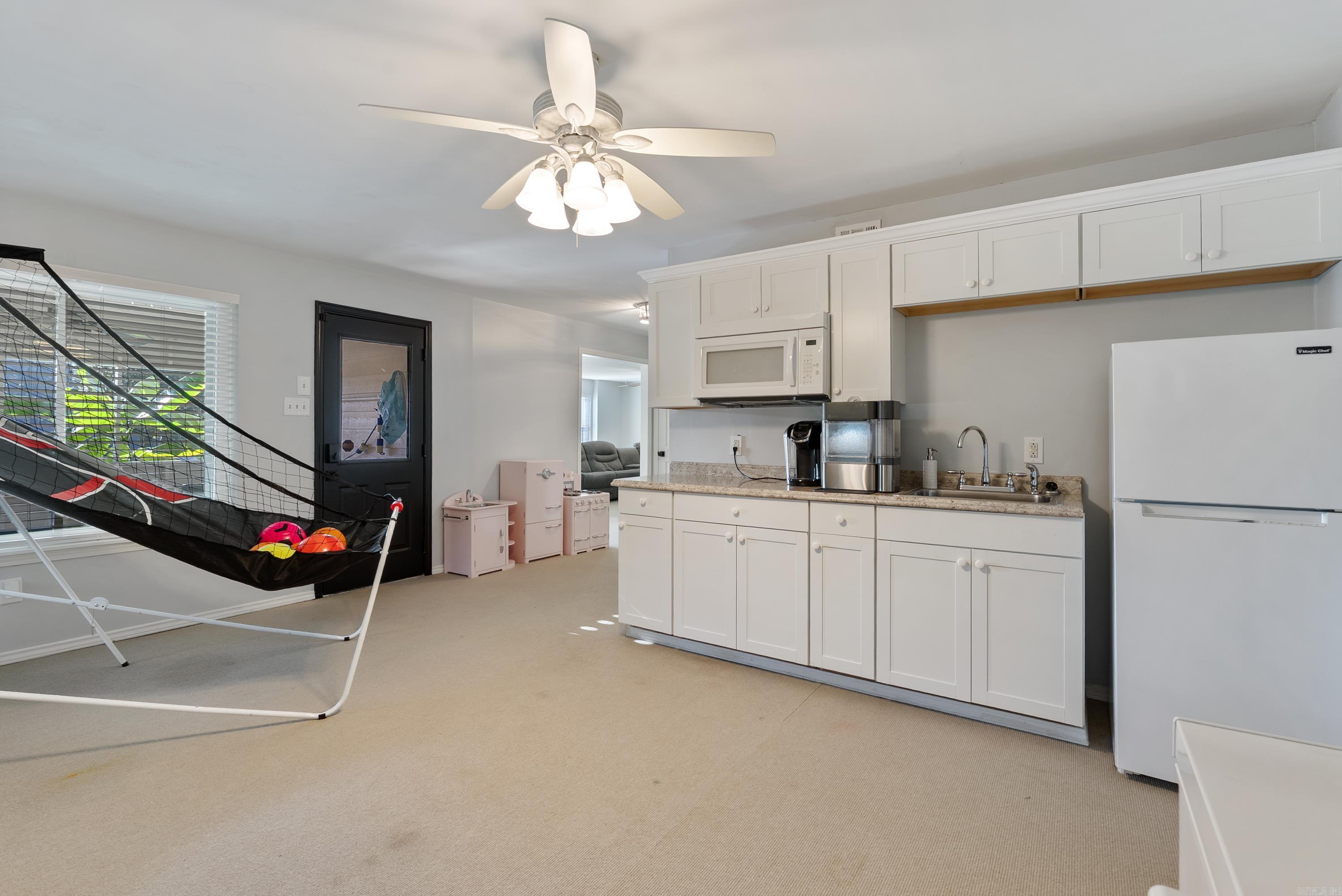 LAKEWOOD NE - Residential