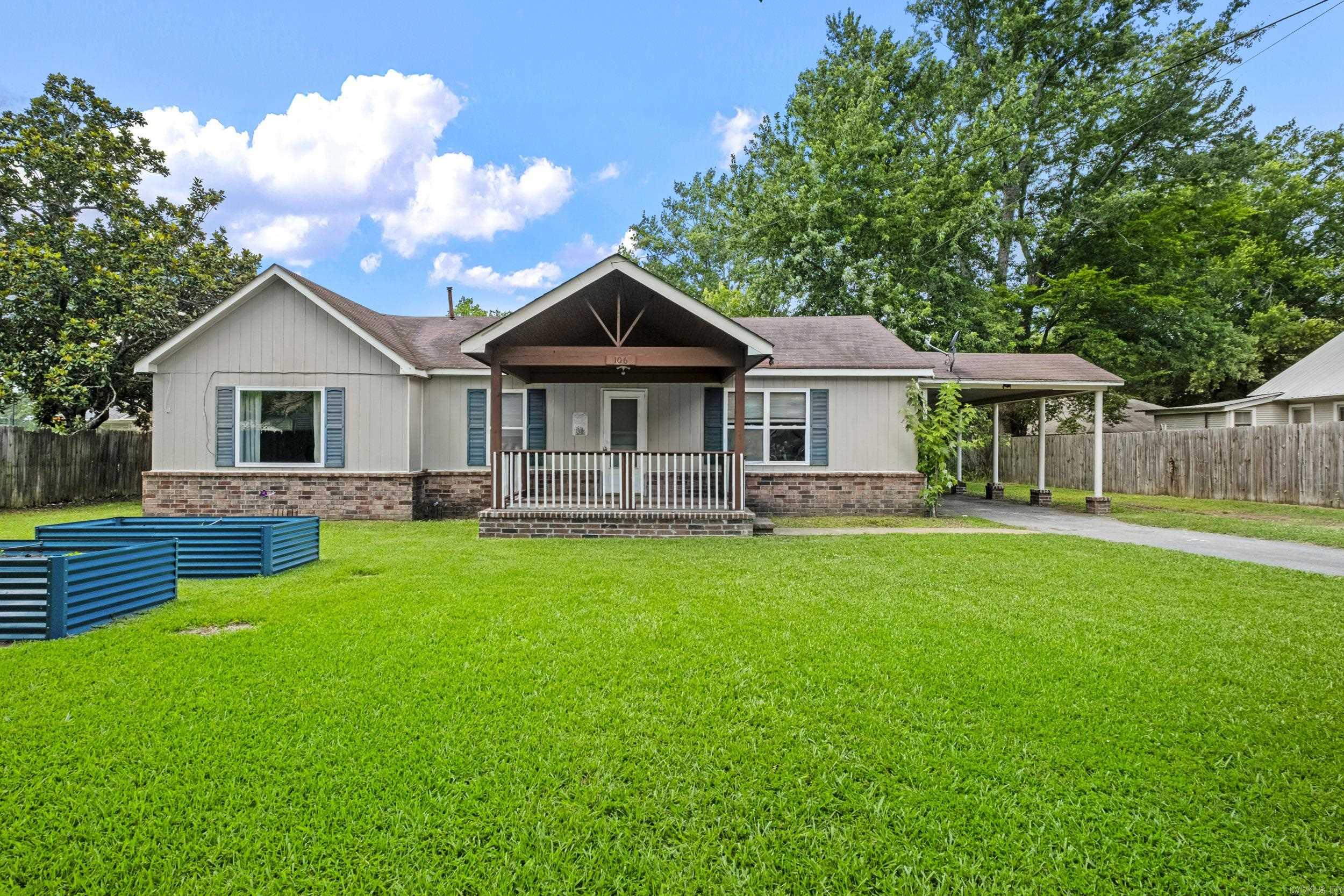 ORIGINAL TOWN-BRYANT - Residential