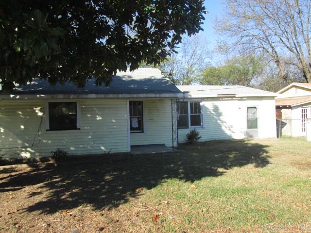 Located off the corner of Hwy 64/ W Oak on Third Ave in the heart of Conway. One story home with three bedrooms and two bathrooms. Large open living room with kitchen/dining room combination. Wonderful first time home or investment property. Log on www.hudhomestore.com to submit offers and www.mmrem.com for management information. HUD case # 031-394876  sold "AS IS"
