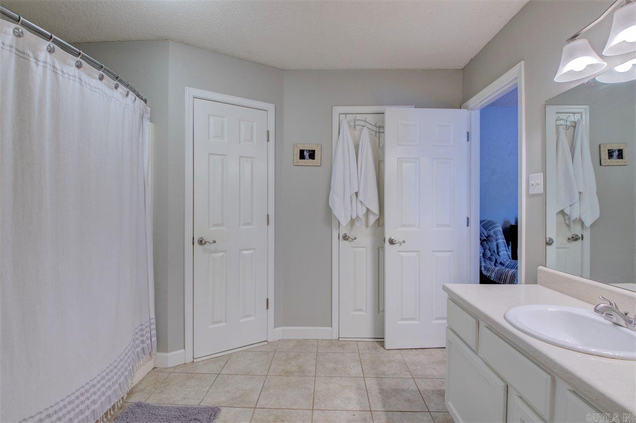 MEADOW RIDGE ADDN - Residential
