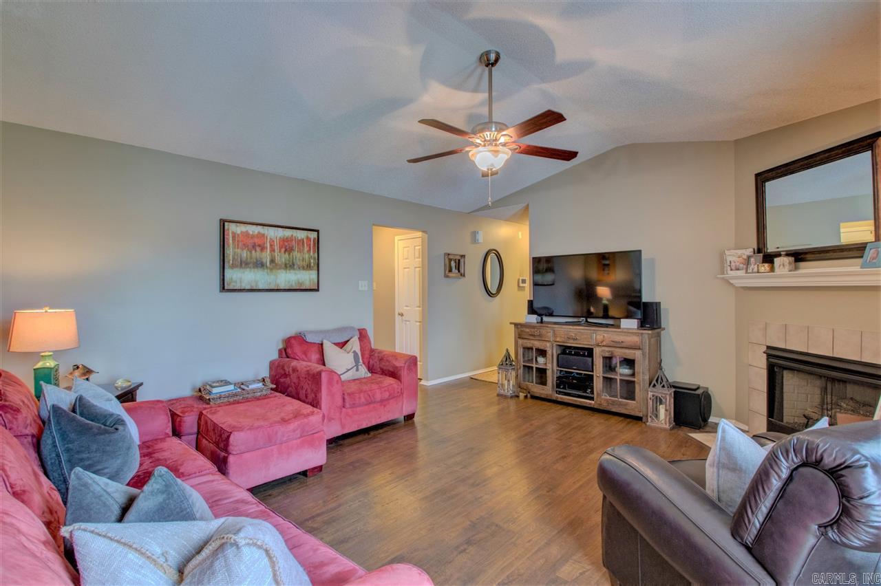 MEADOW RIDGE ADDN - Residential