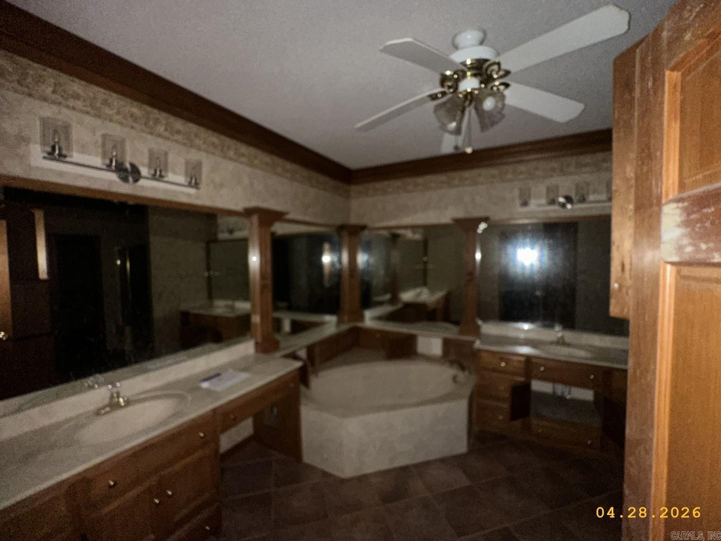 SHADY GROVE ESTATES - Residential