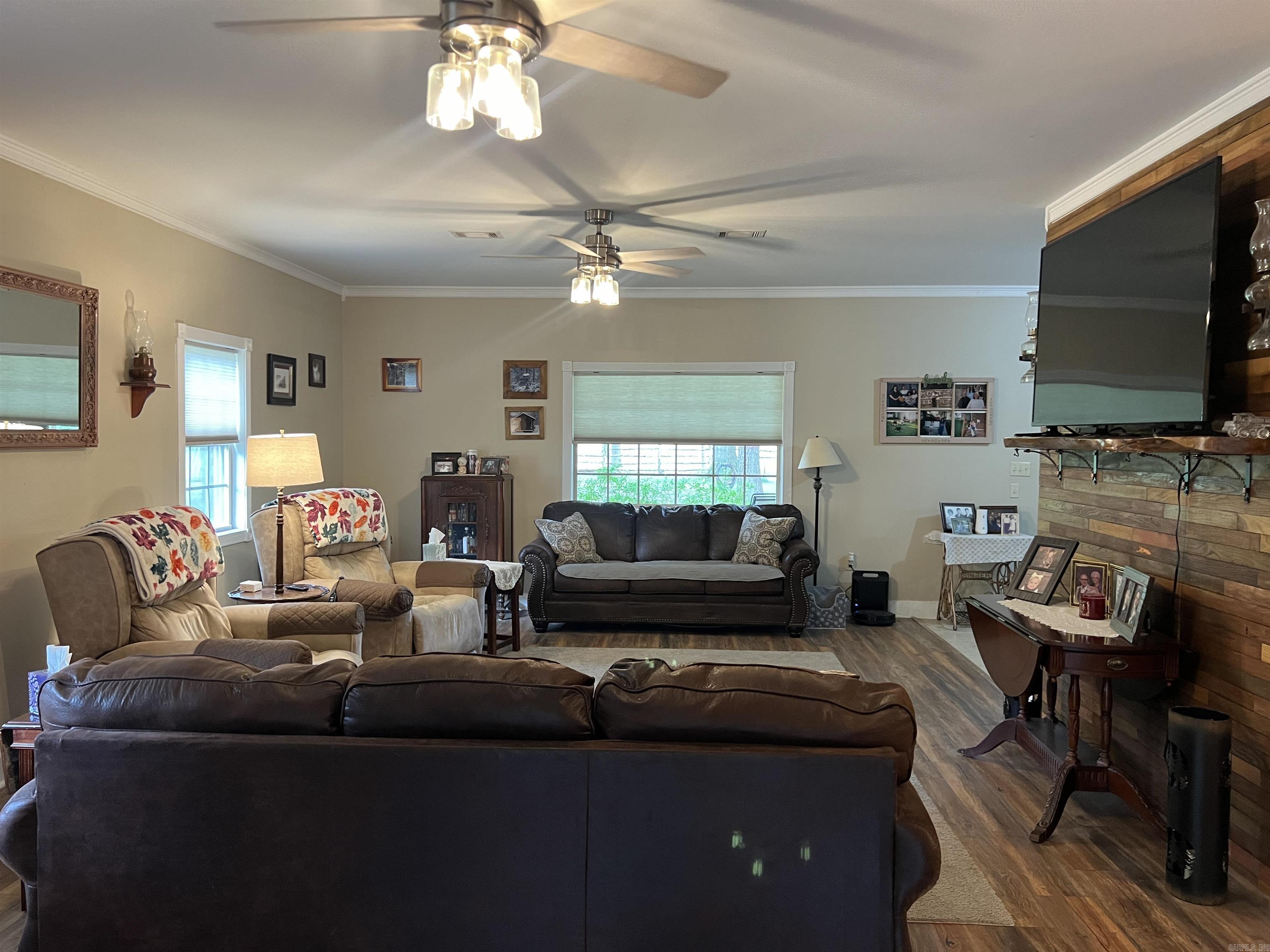 BROCKWAY TRUCK ADD - Residential