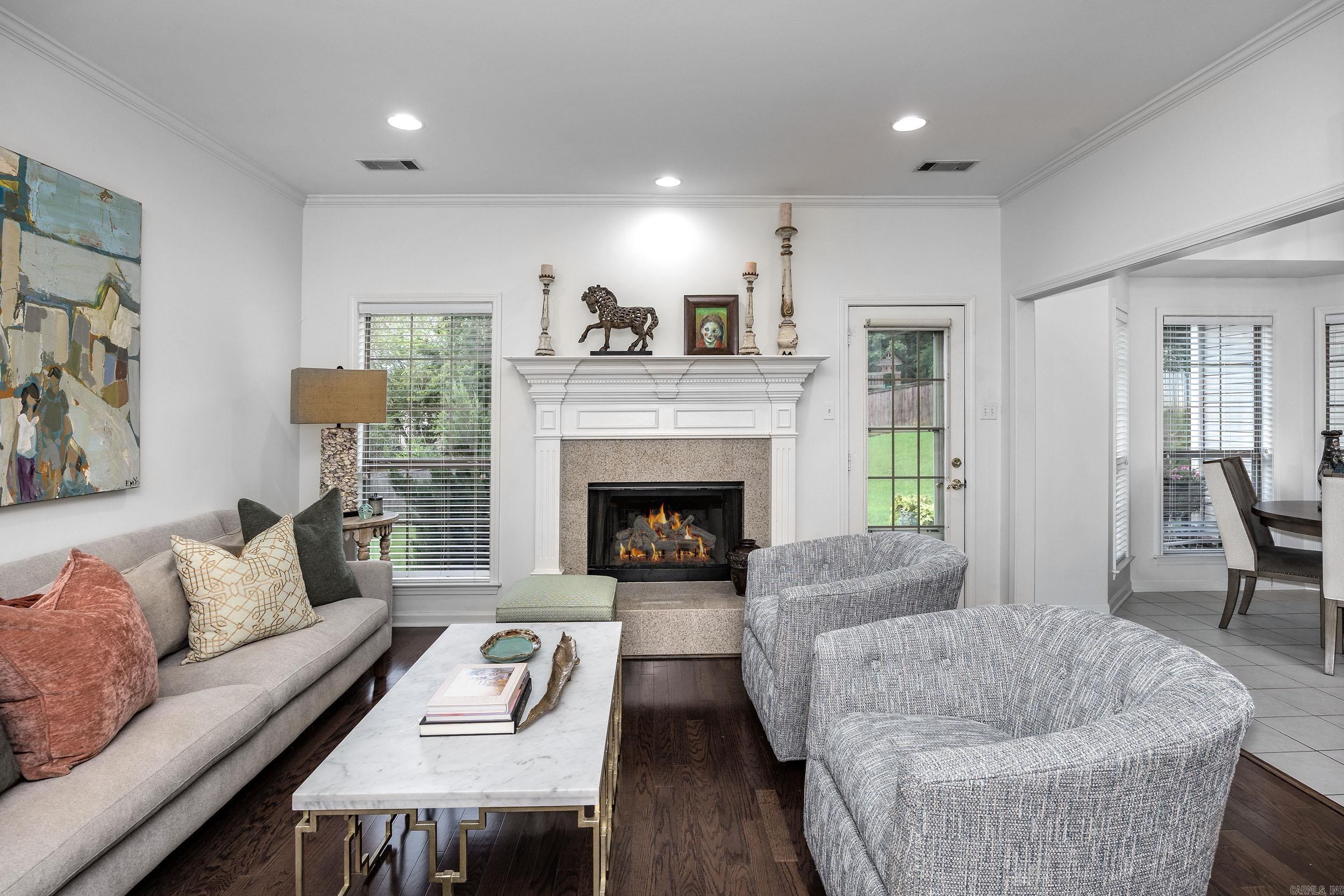 CHENAL VALLEY DUQUESNE COMMUNITY - Residential