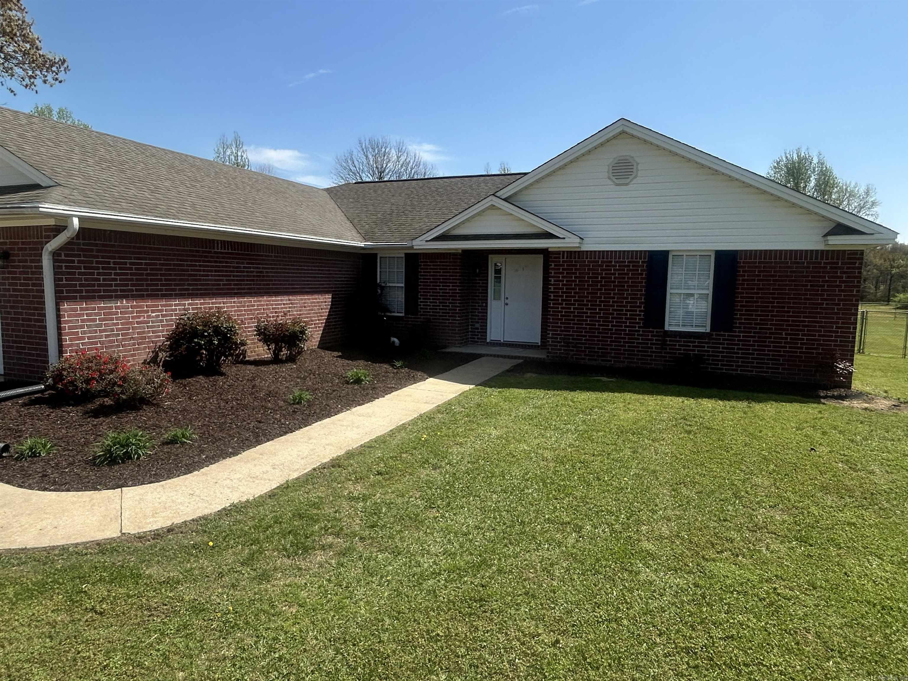 CENTERVIEW ESTATES - Residential
