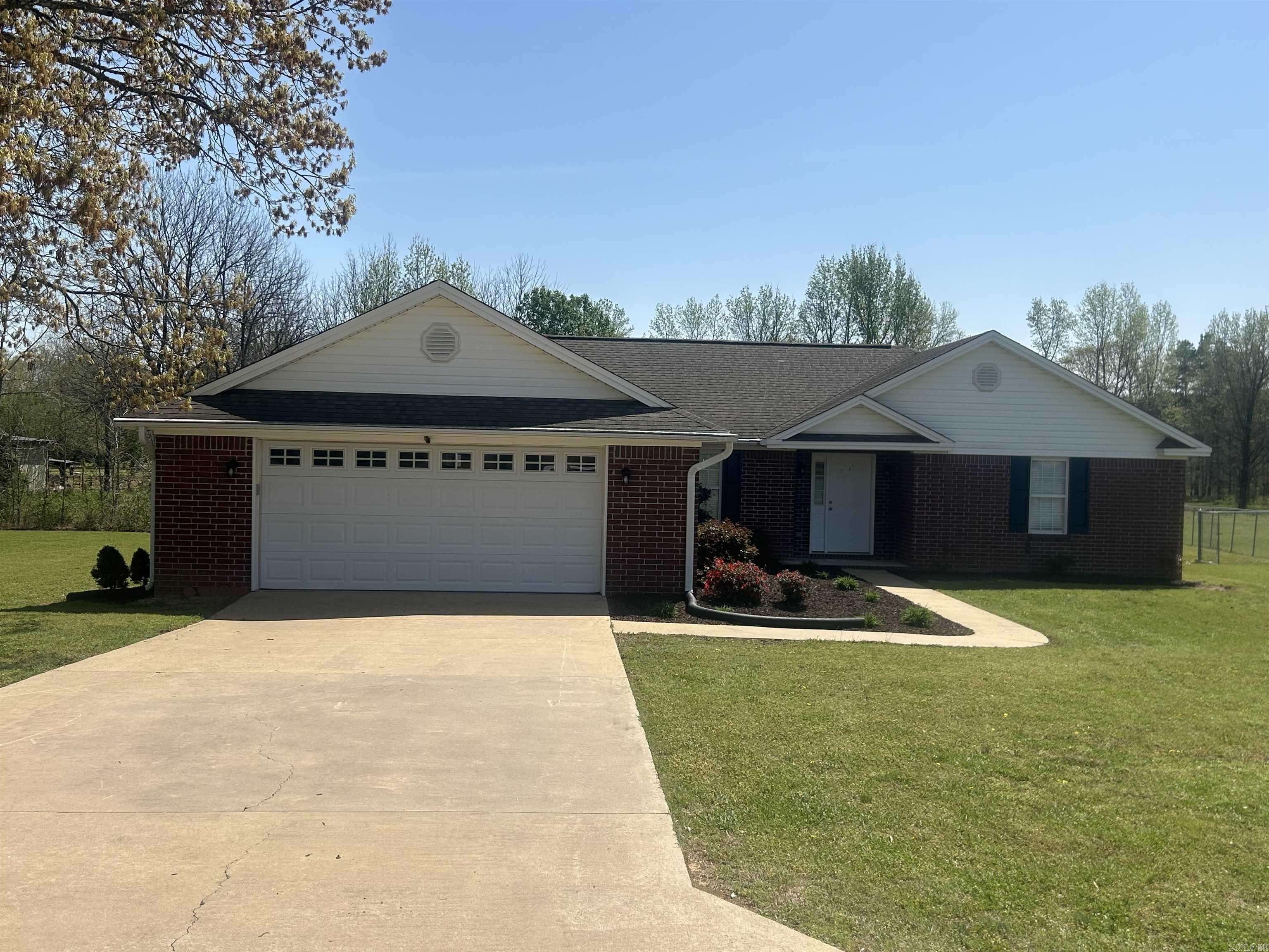 CENTERVIEW ESTATES - Residential