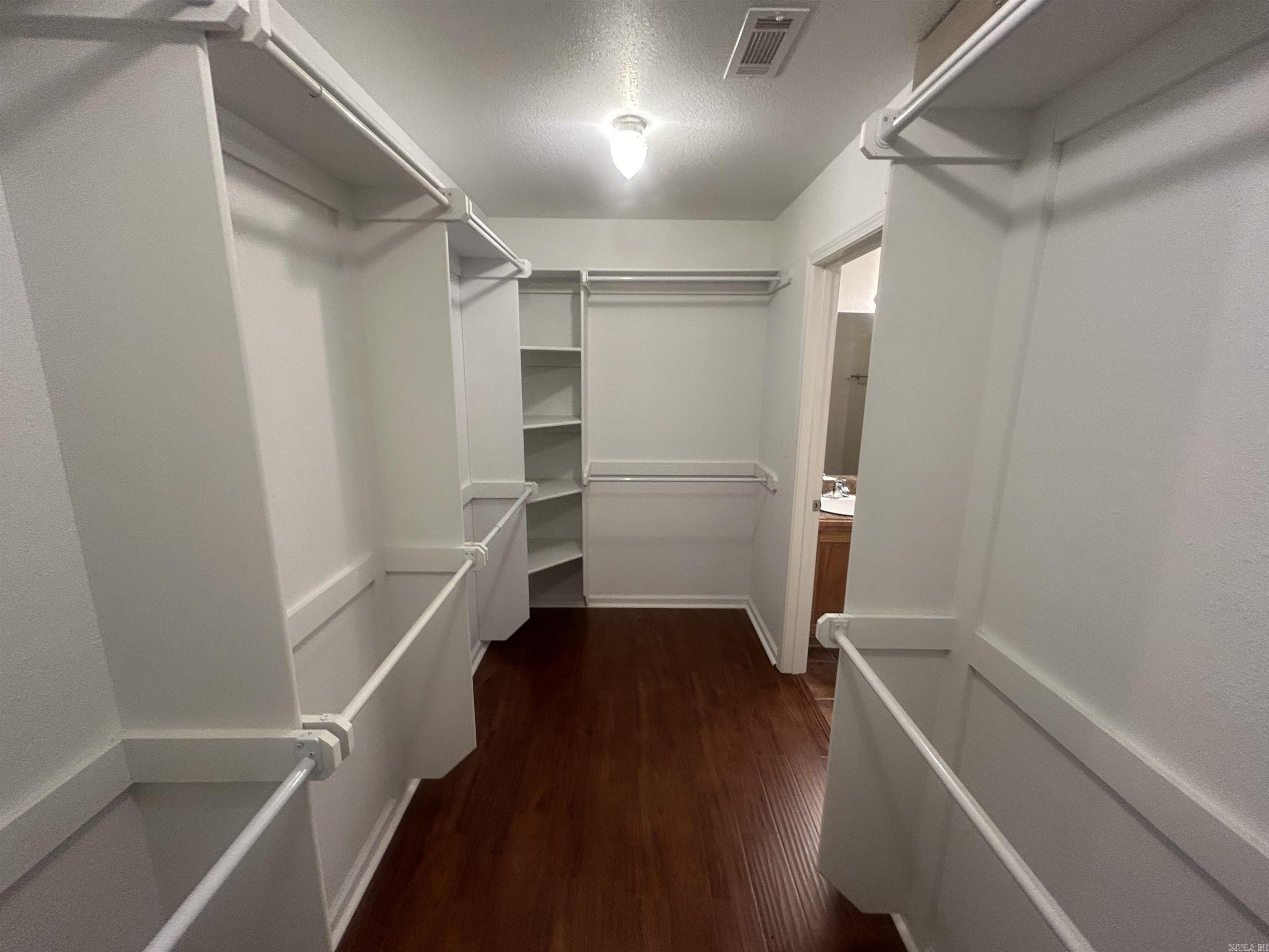 CENTERVIEW ESTATES - Residential