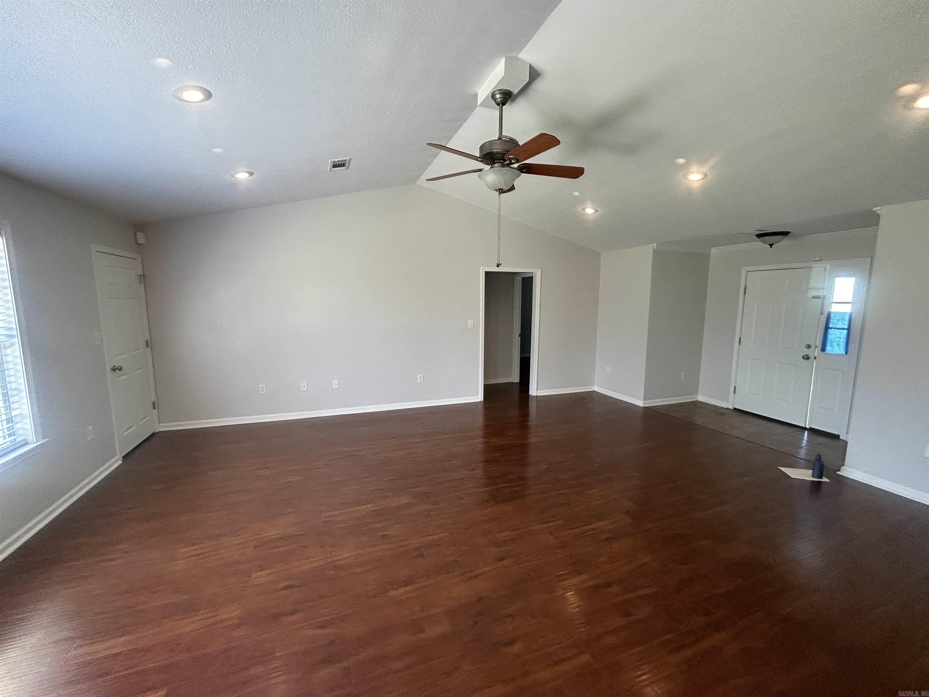 CENTERVIEW ESTATES - Residential