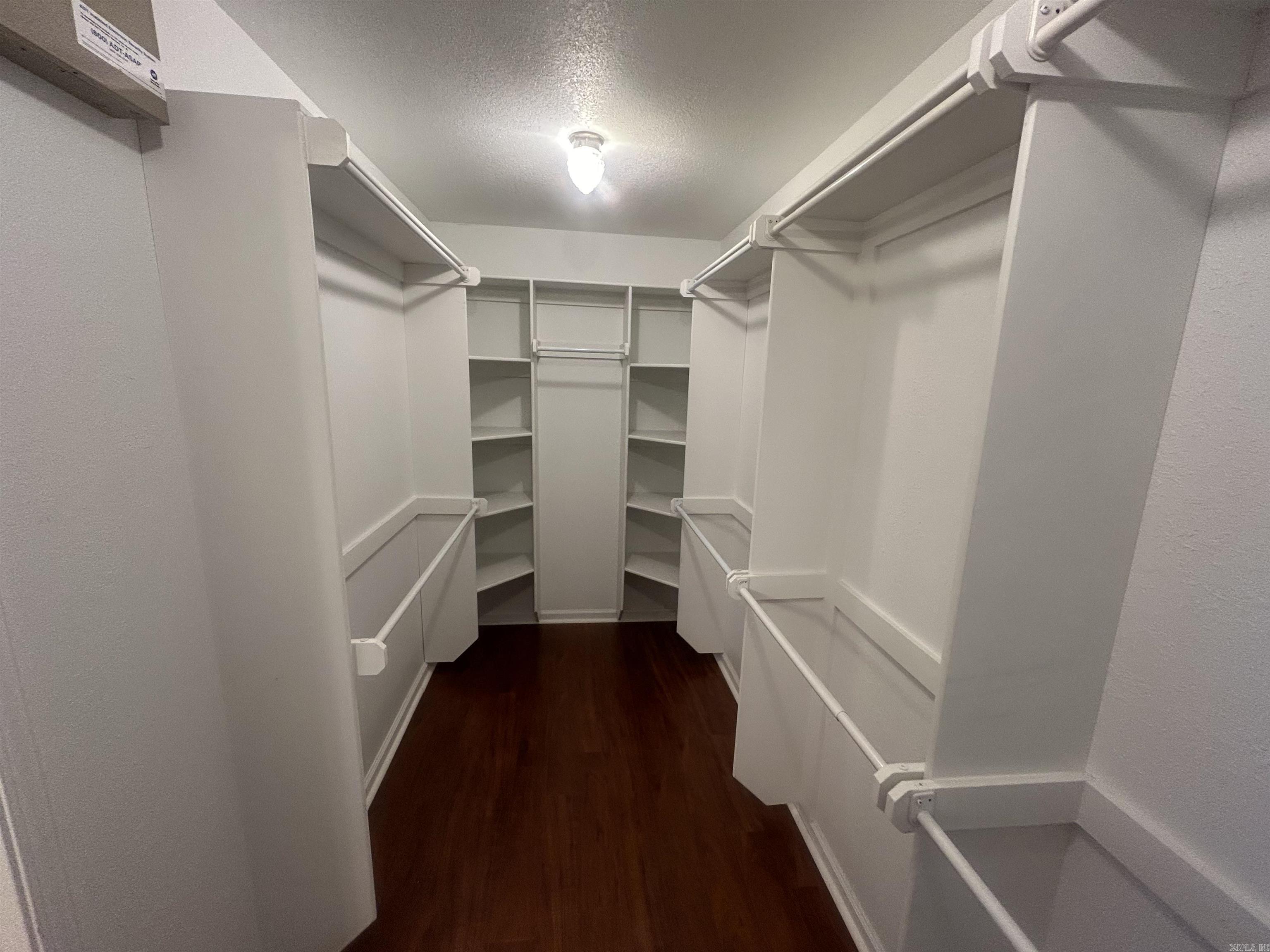 CENTERVIEW ESTATES - Residential