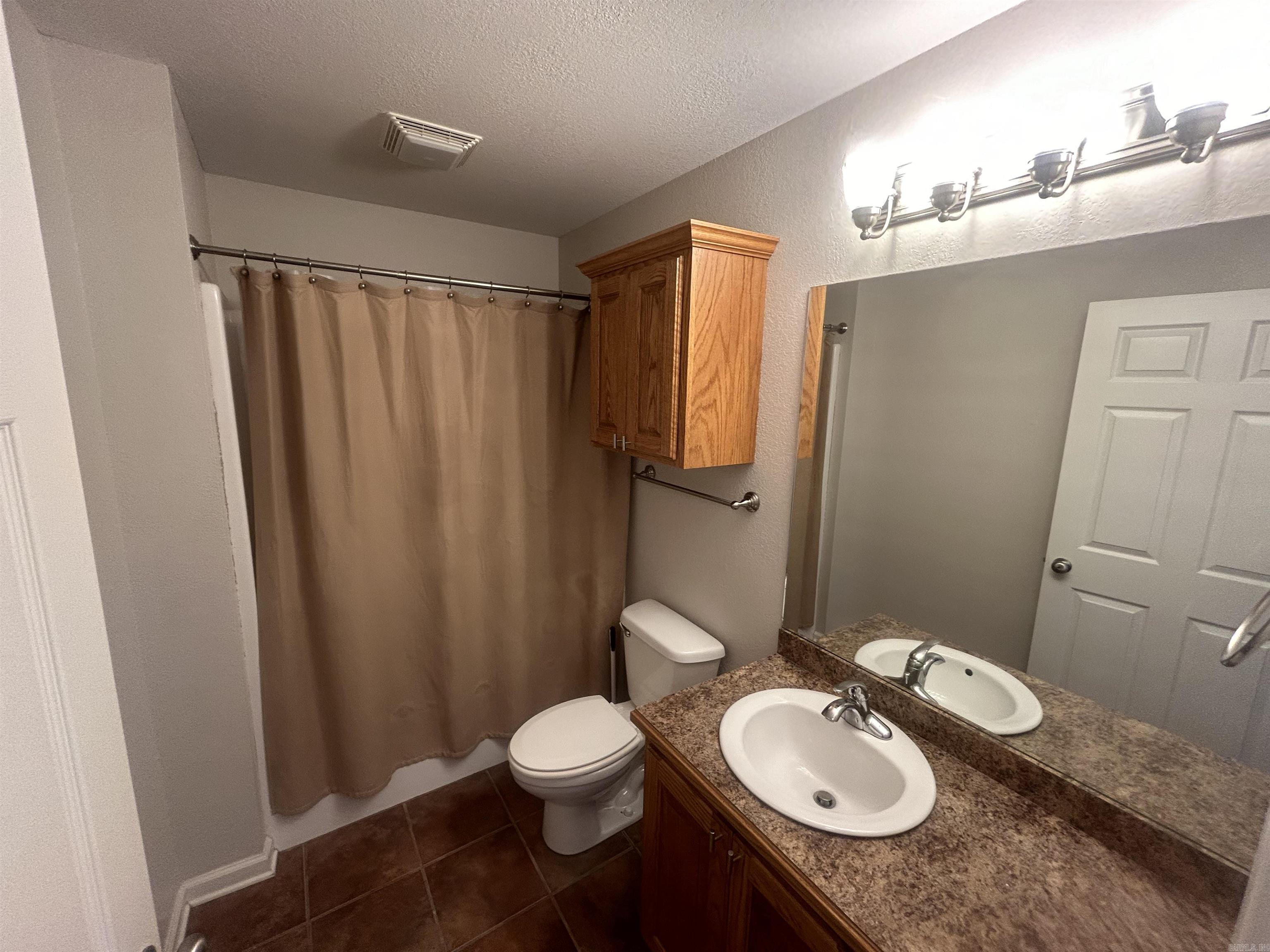 CENTERVIEW ESTATES - Residential