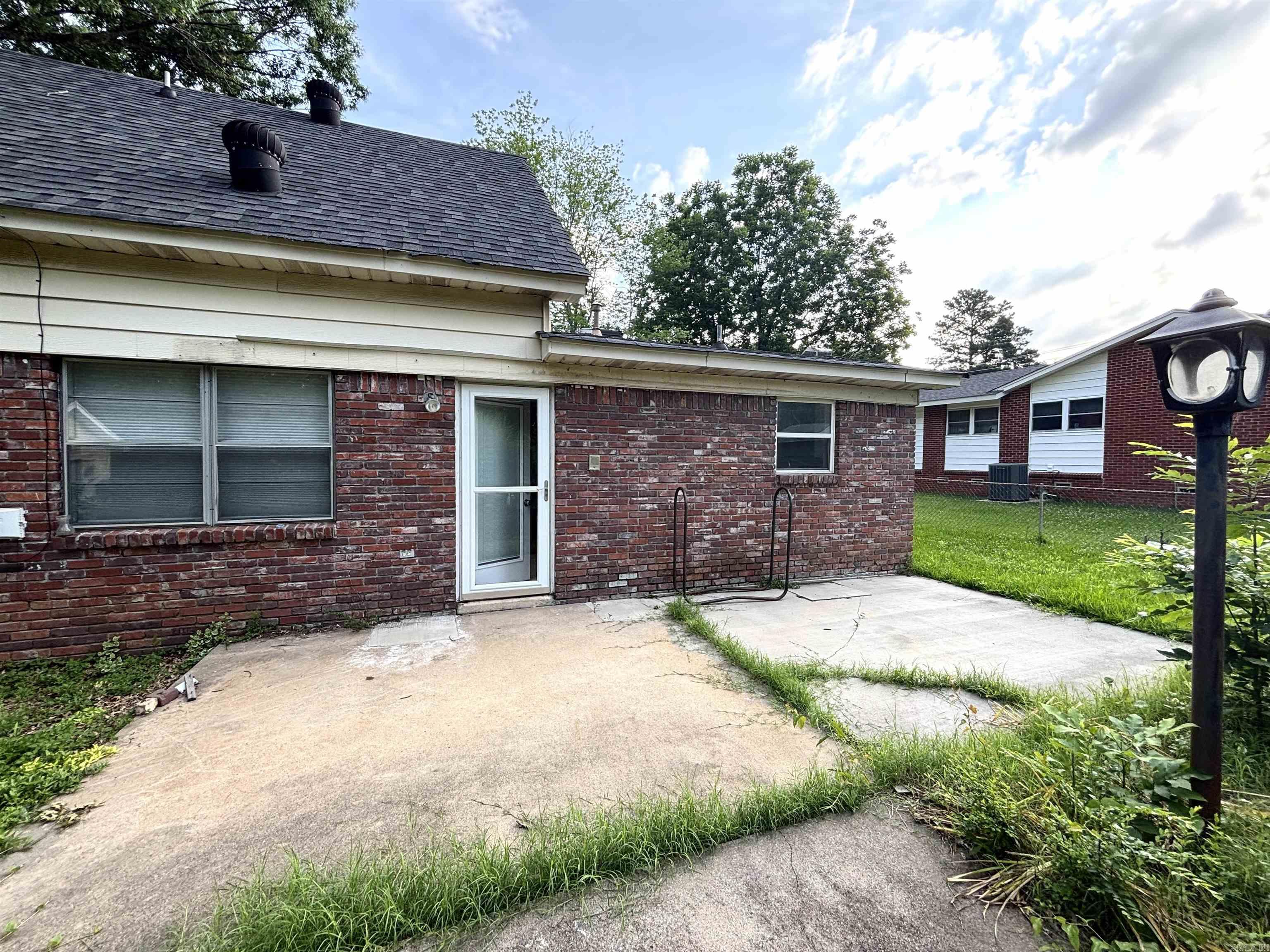 LESSEL ESTATES - Residential