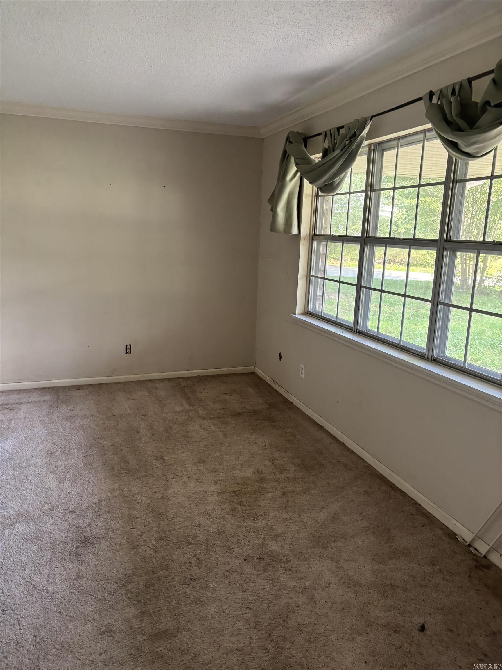 LESSEL ESTATES - Residential