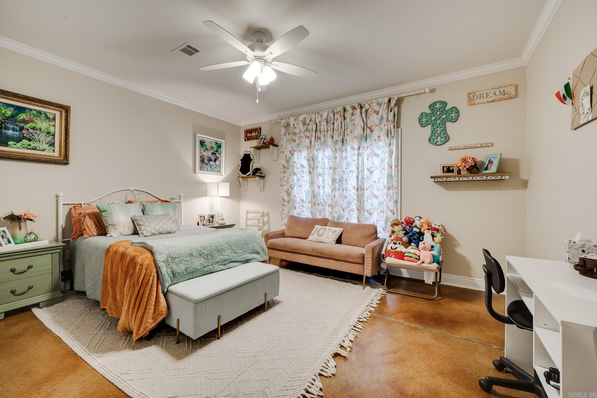 SALEM WOODS - Residential