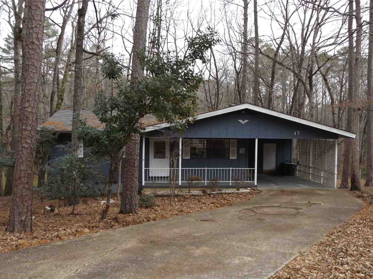 Selling furnished. Great 2 Bedroom and 1 Bath home. Excellent use of sq. footage. Large Living/Dining Combination. Covered deck in the back. One car Carport. Low maintenance yard, Close to the West gate.