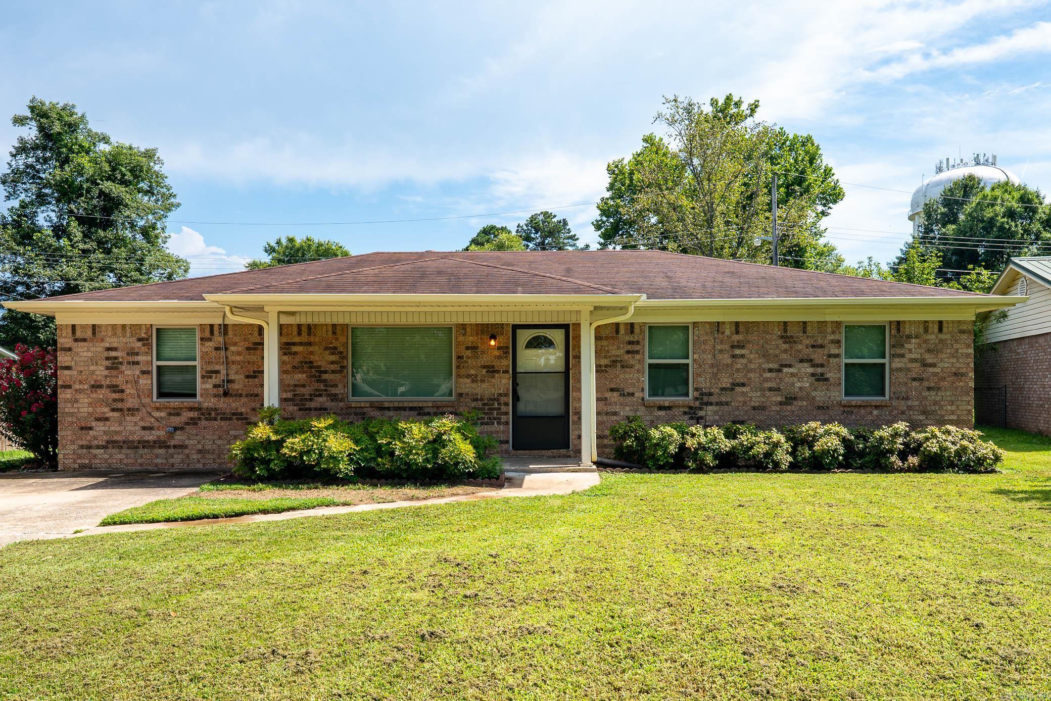 Move-in ready 3-bedroom, 1.5-bath home featuring a bright sunroom, spacious backyard, and storage shed. The refrigerator conveys with the home, making your move even easier. Don't miss your chance to see this great property—schedule your showing today!
