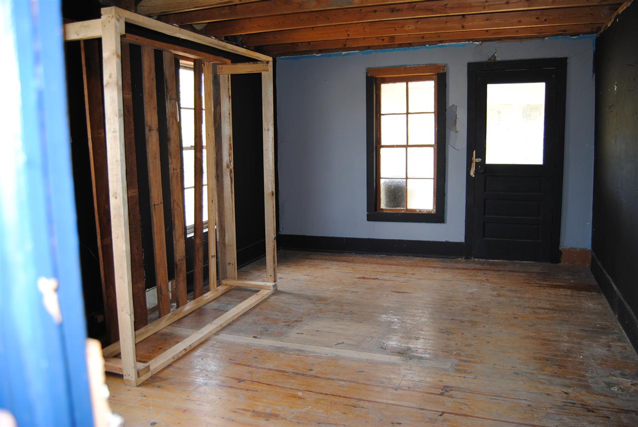 Metes & Bounds - Commercial Sale