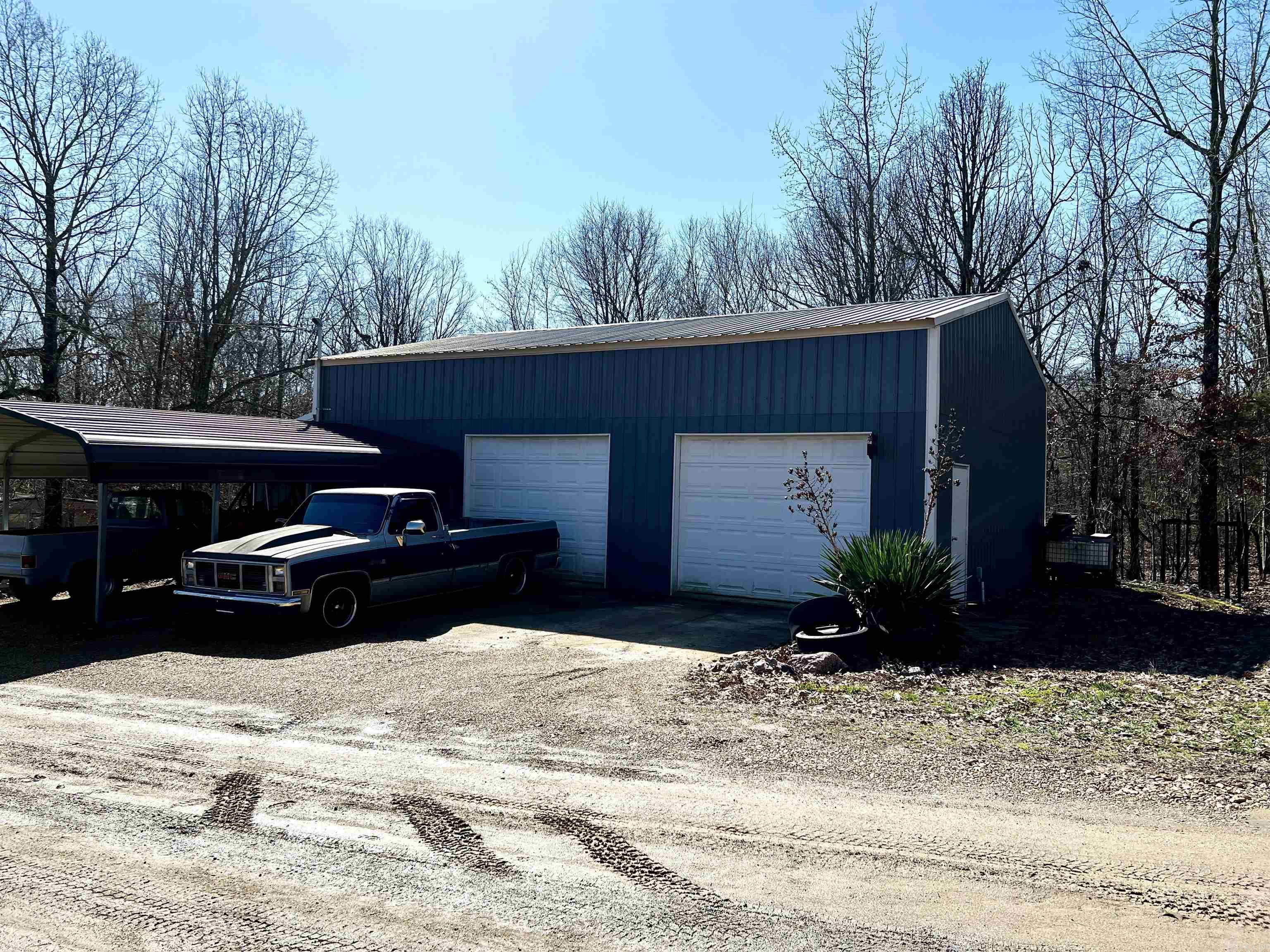 F & F Lake - Residential