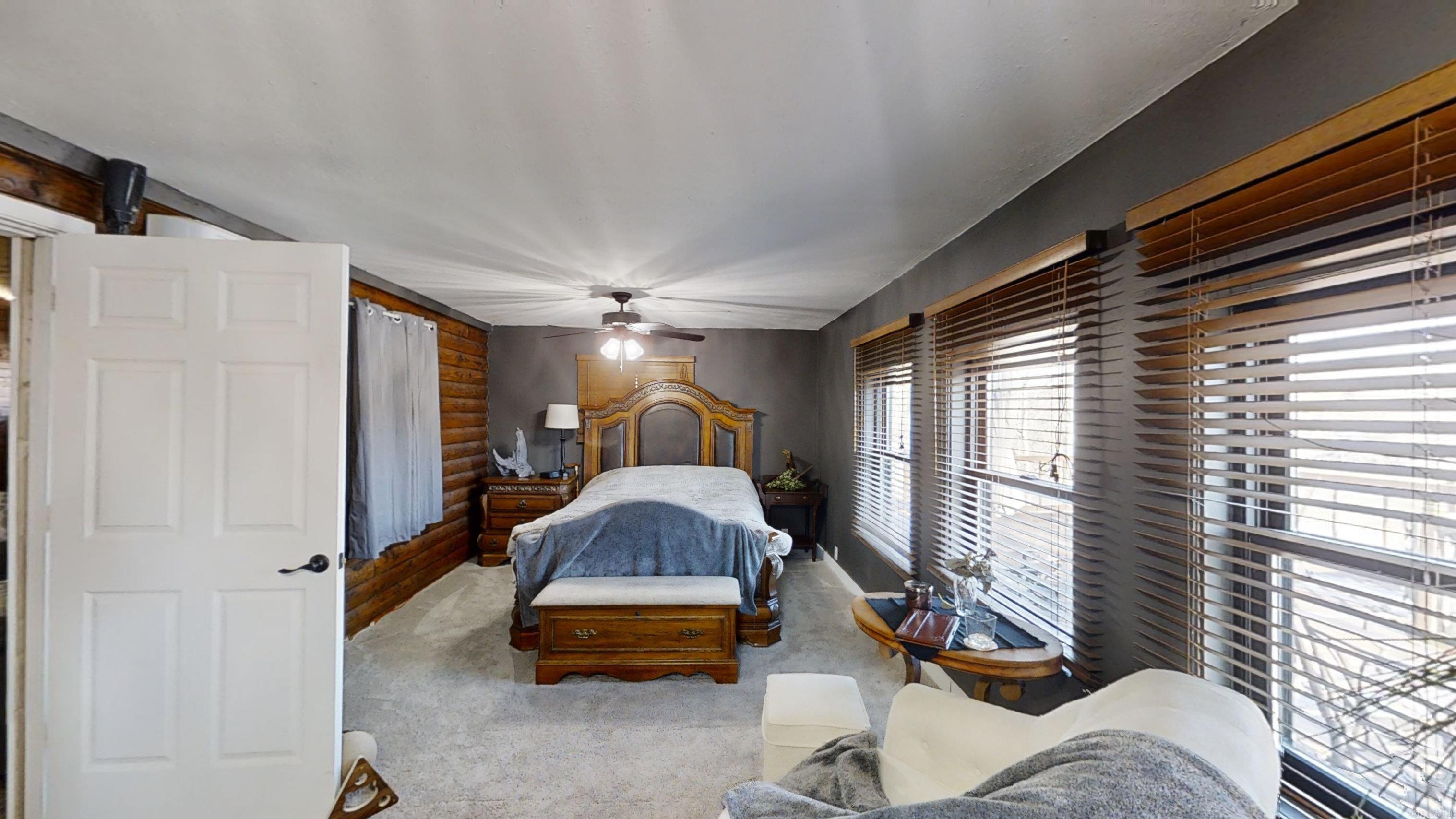 F & F Lake - Residential