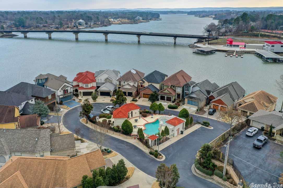 Paradise Lake Village Townhomes - Residential