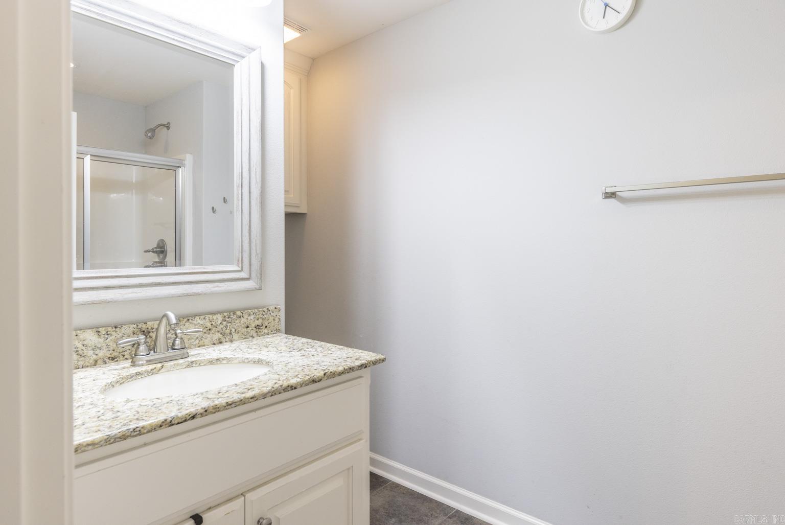 OAKTREE PLACE - Residential