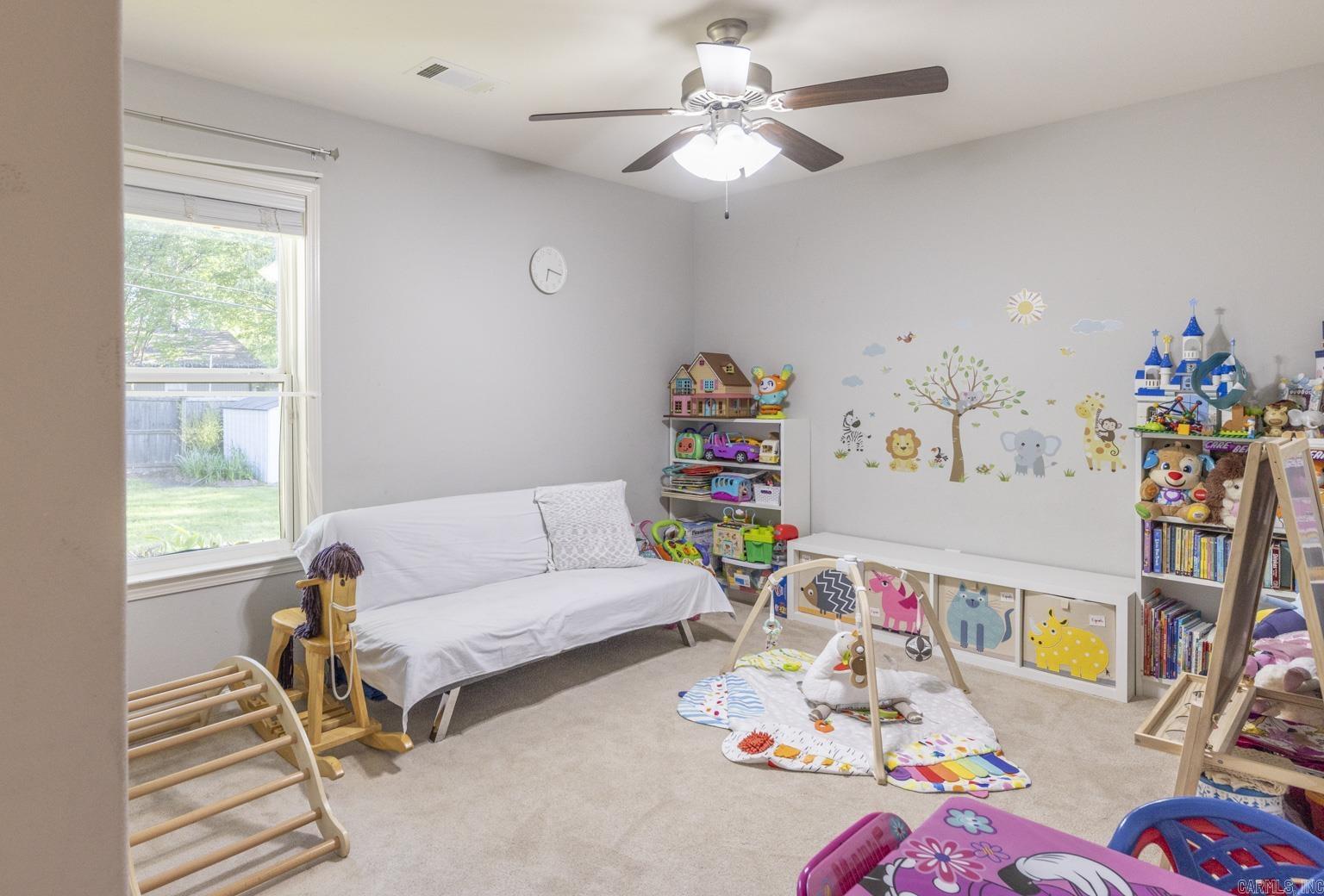 OAKTREE PLACE - Residential