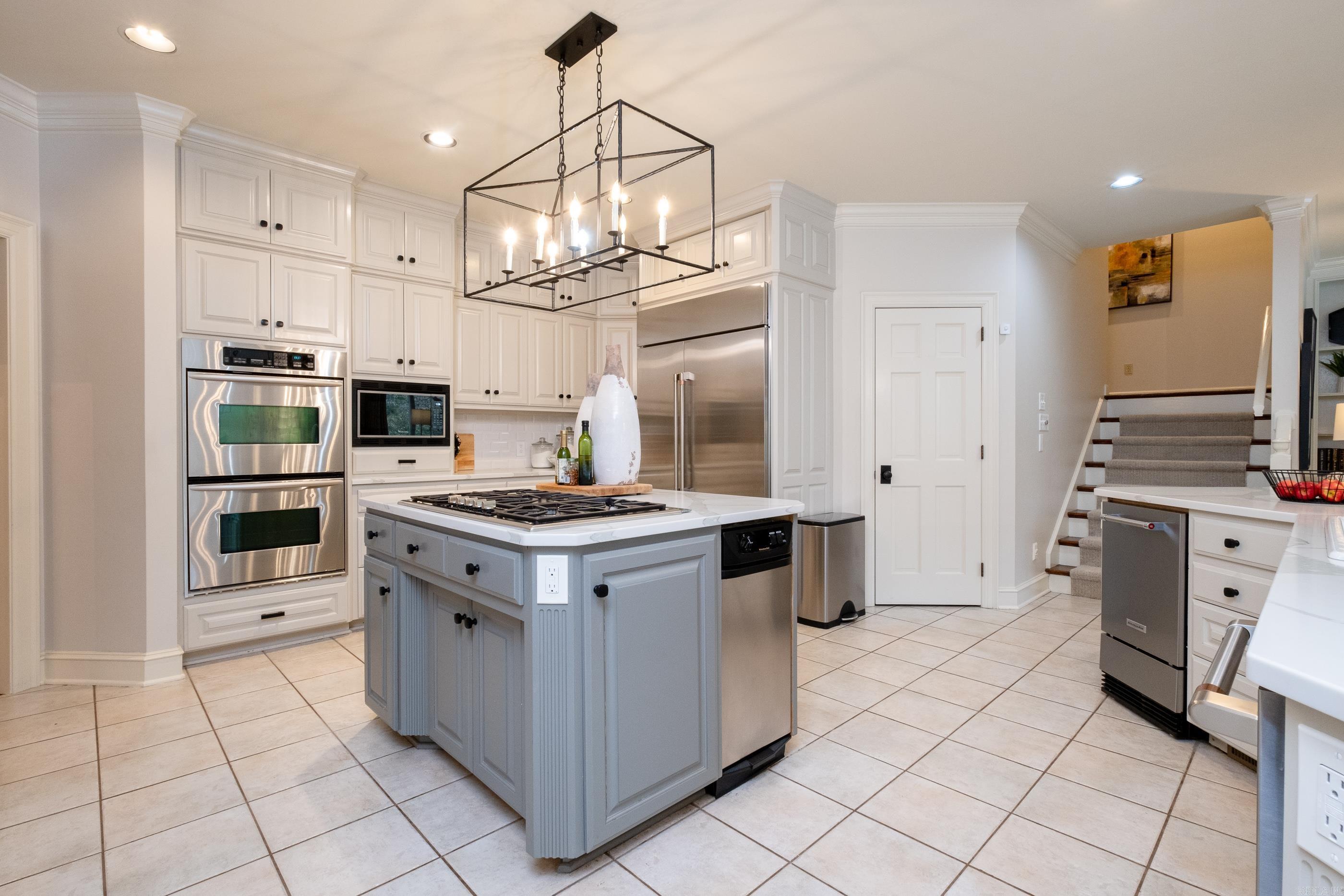 CHENAL VALLEY THE ESTATES - Residential
