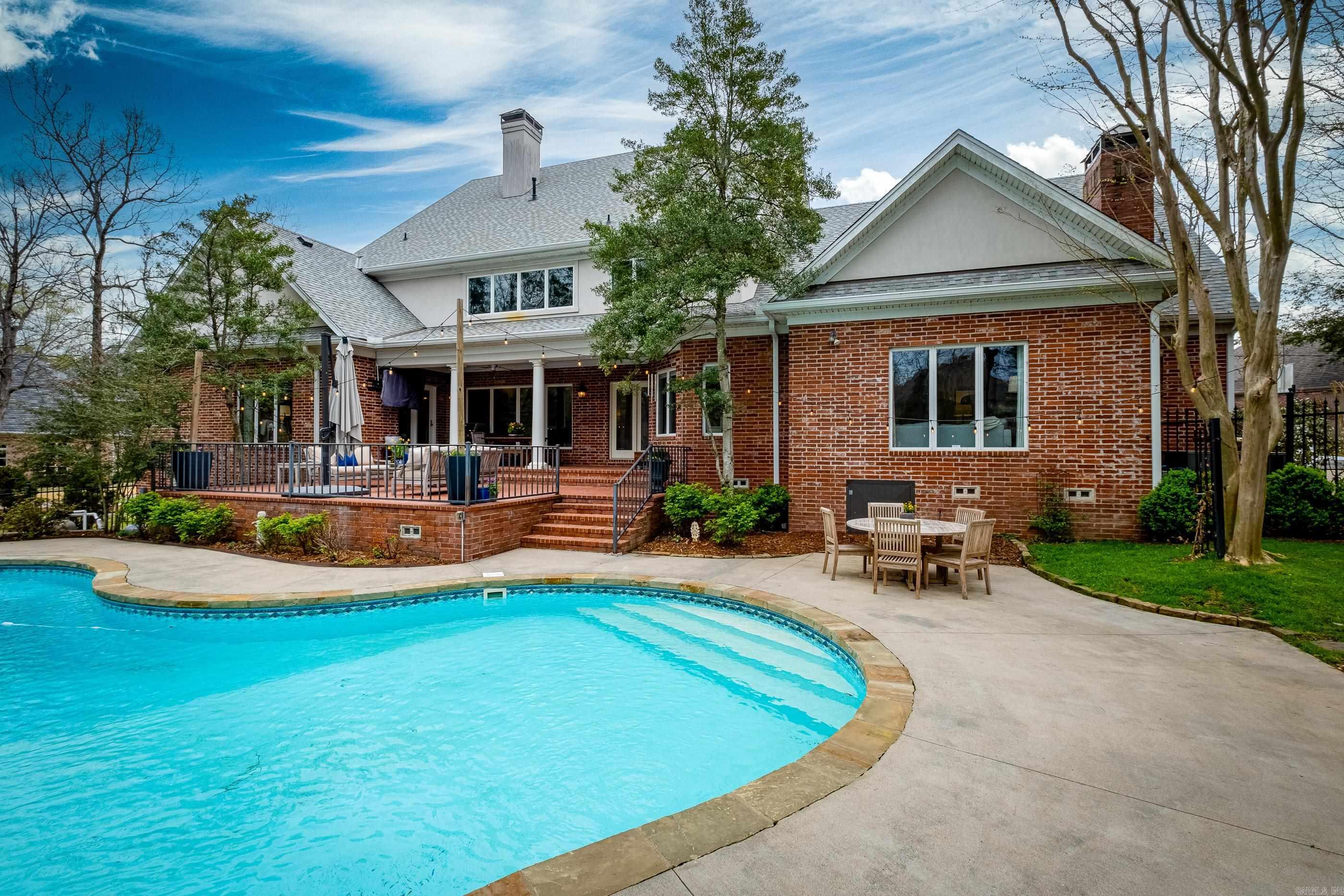 CHENAL VALLEY THE ESTATES - Residential