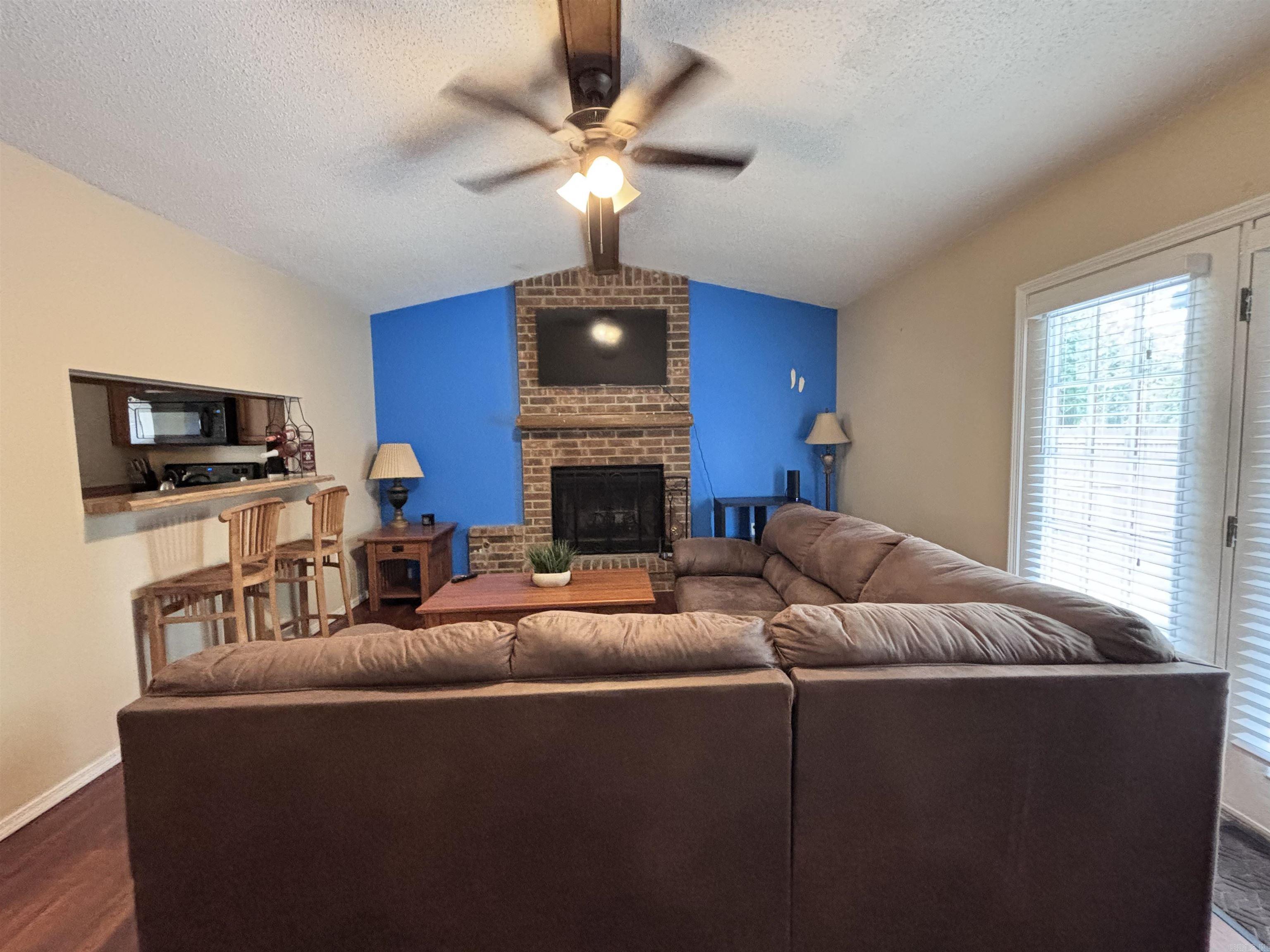 ROLLING OAKS - Residential