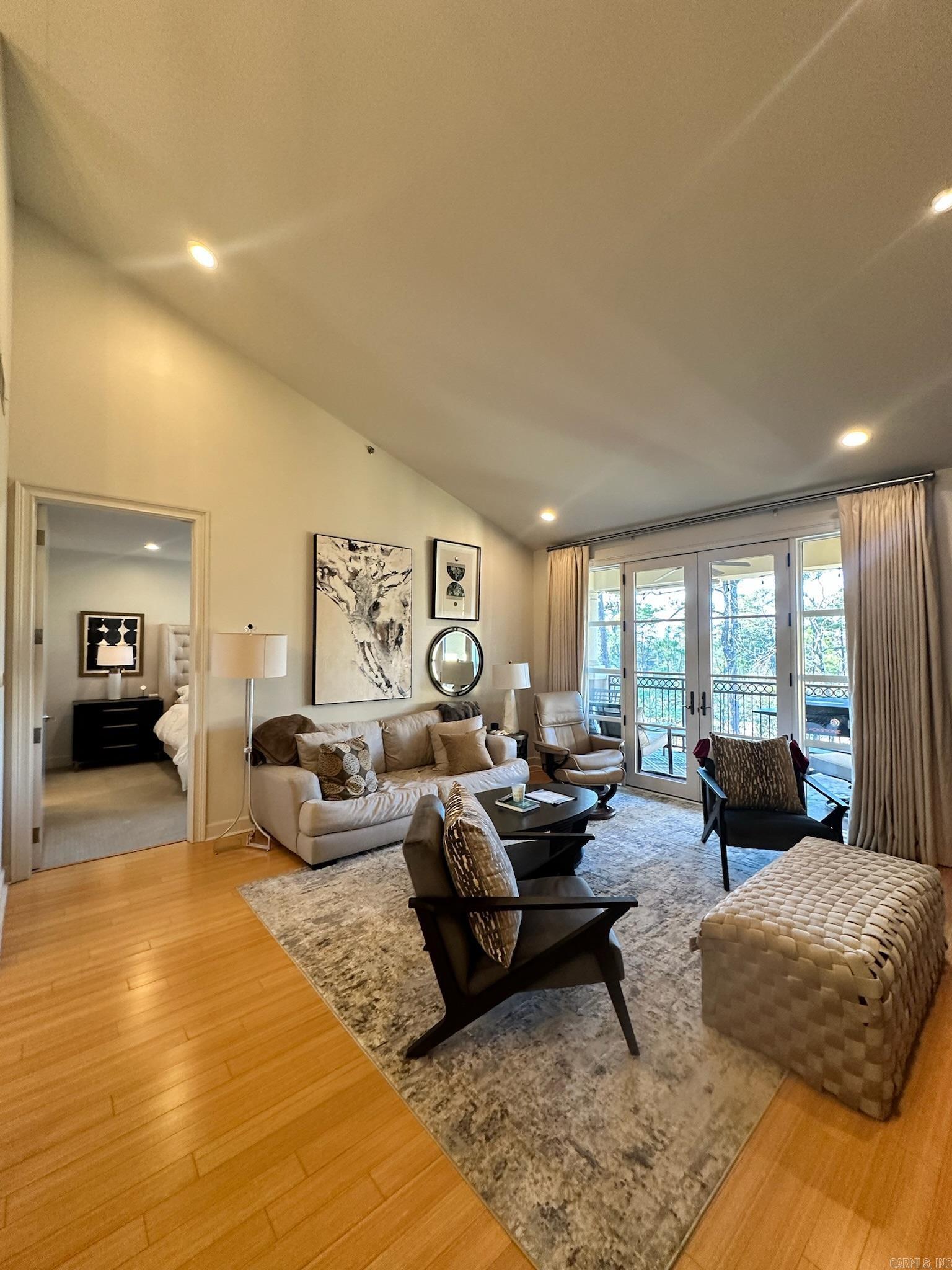 CHENAL WOODS HPR - Residential