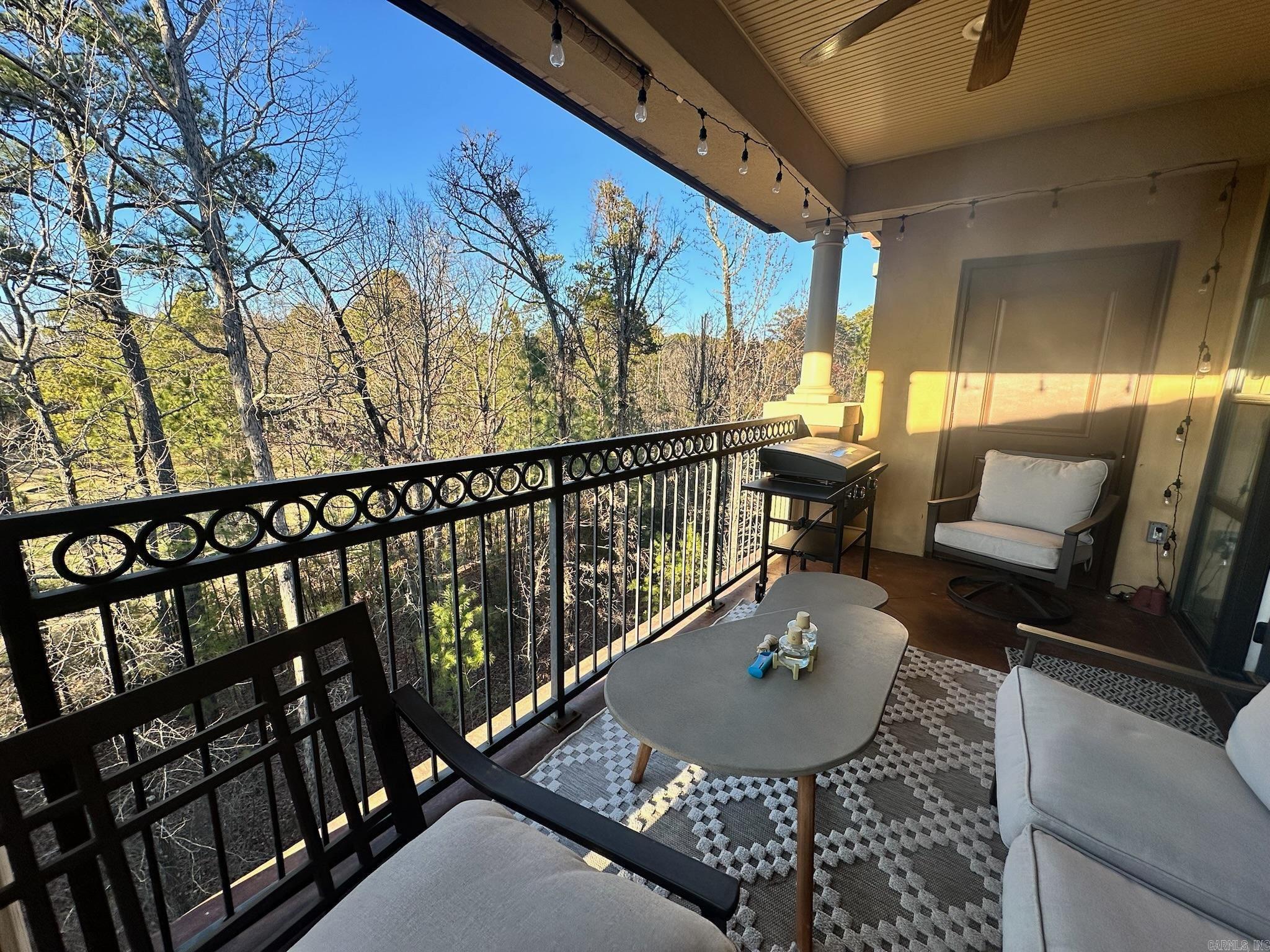 CHENAL WOODS HPR - Residential