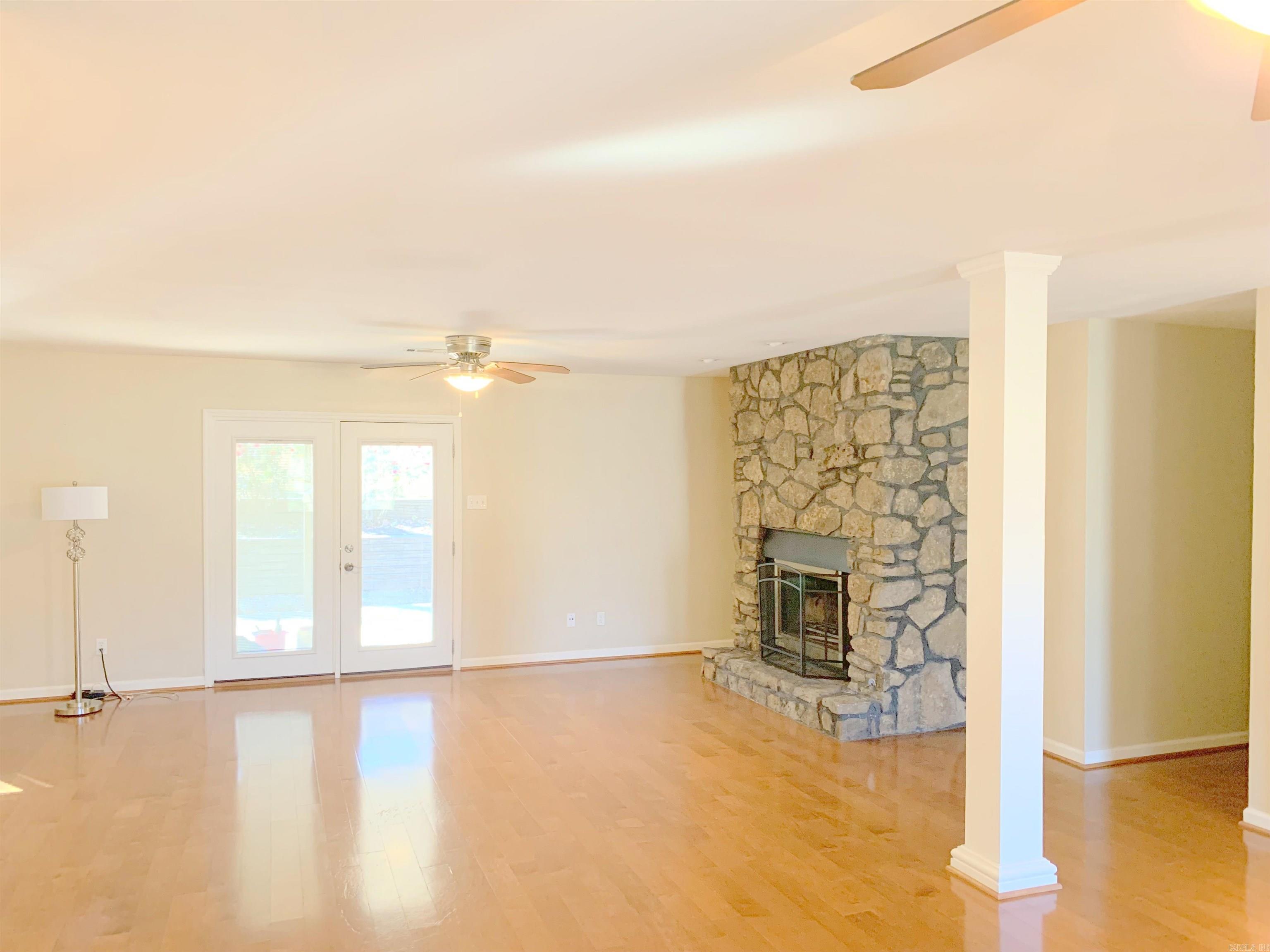 COUNTRY CLUB PARK - Residential