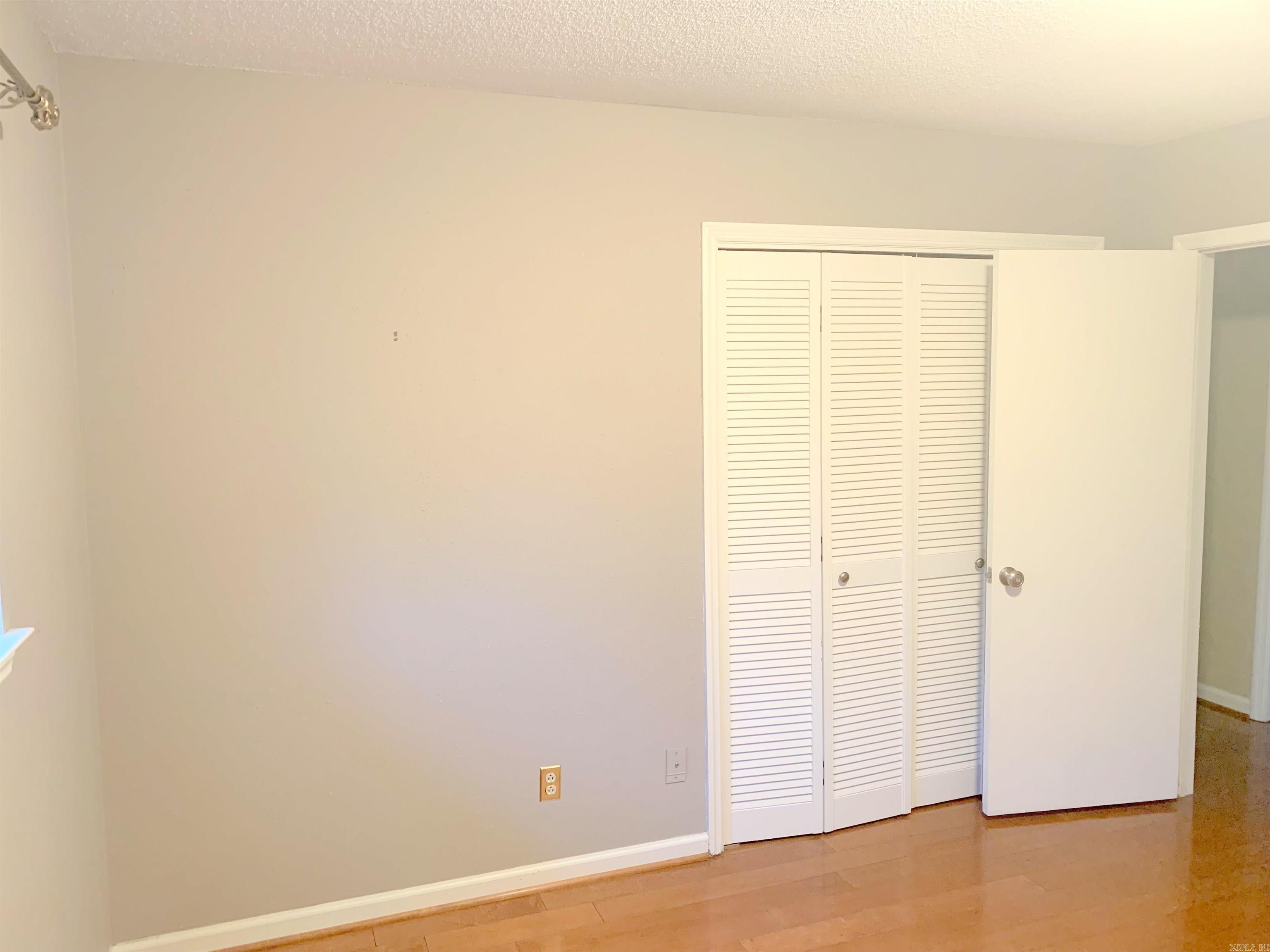 COUNTRY CLUB PARK - Residential