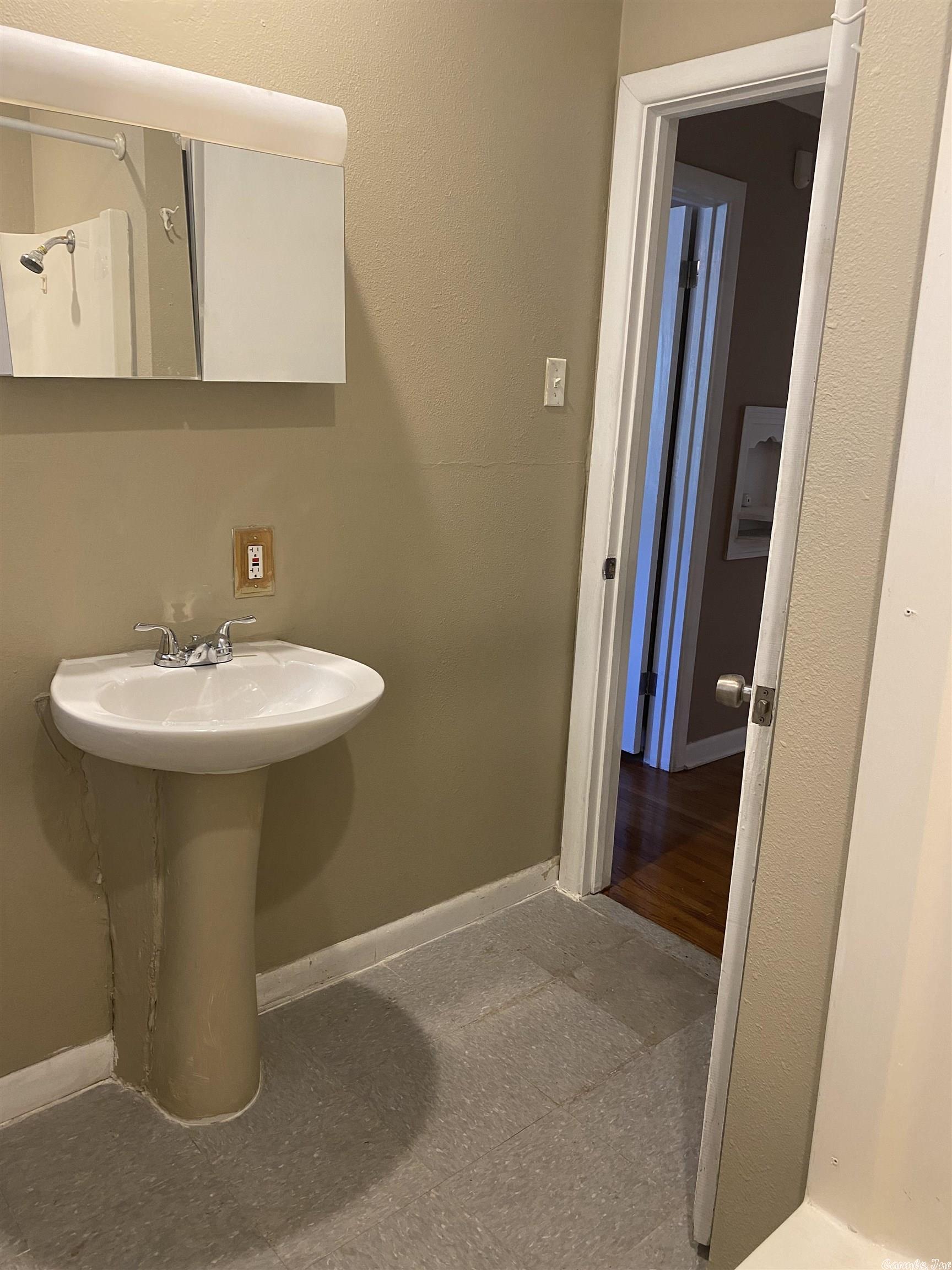 VALLEY VIEW - Residential