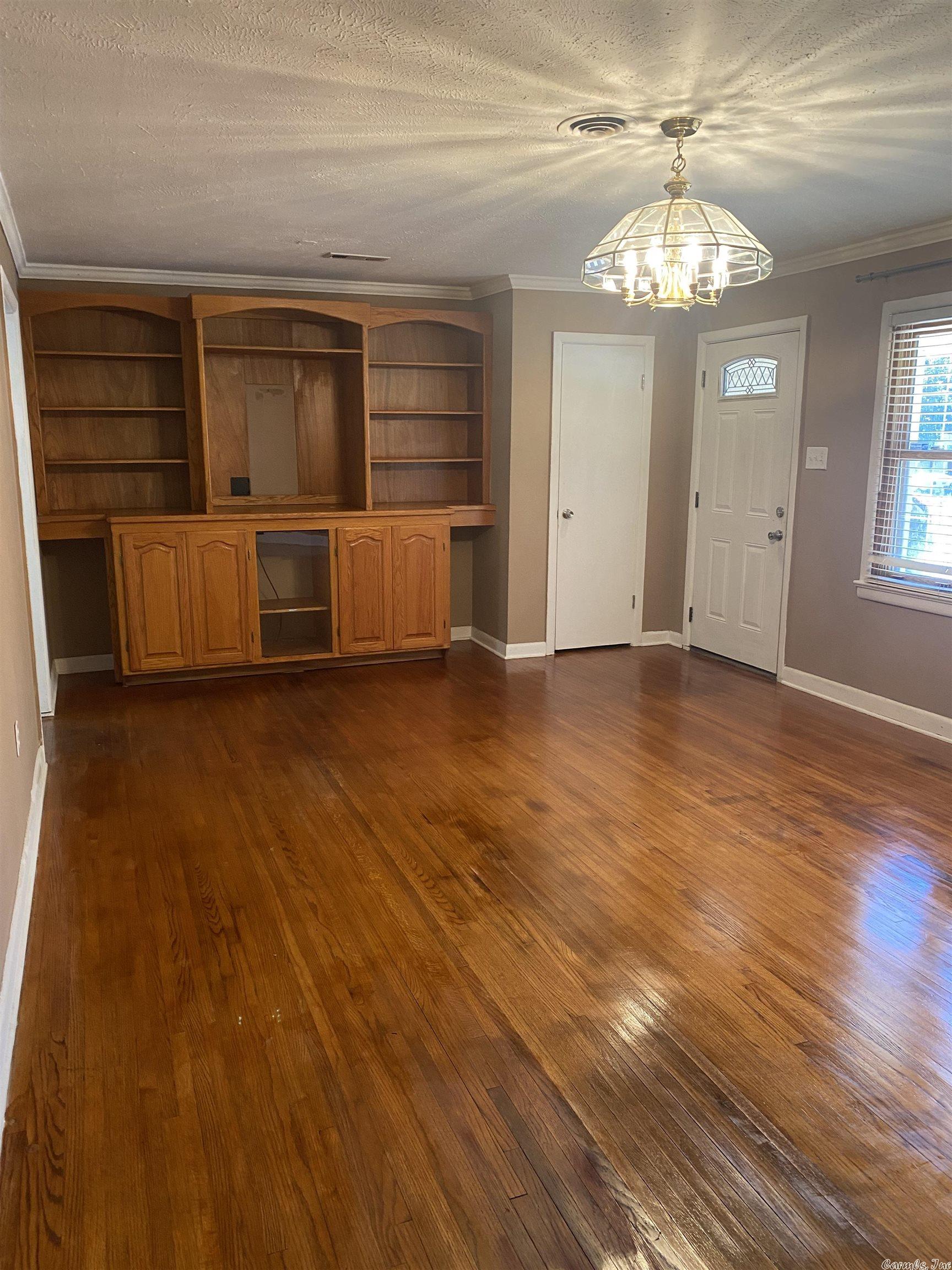VALLEY VIEW - Residential