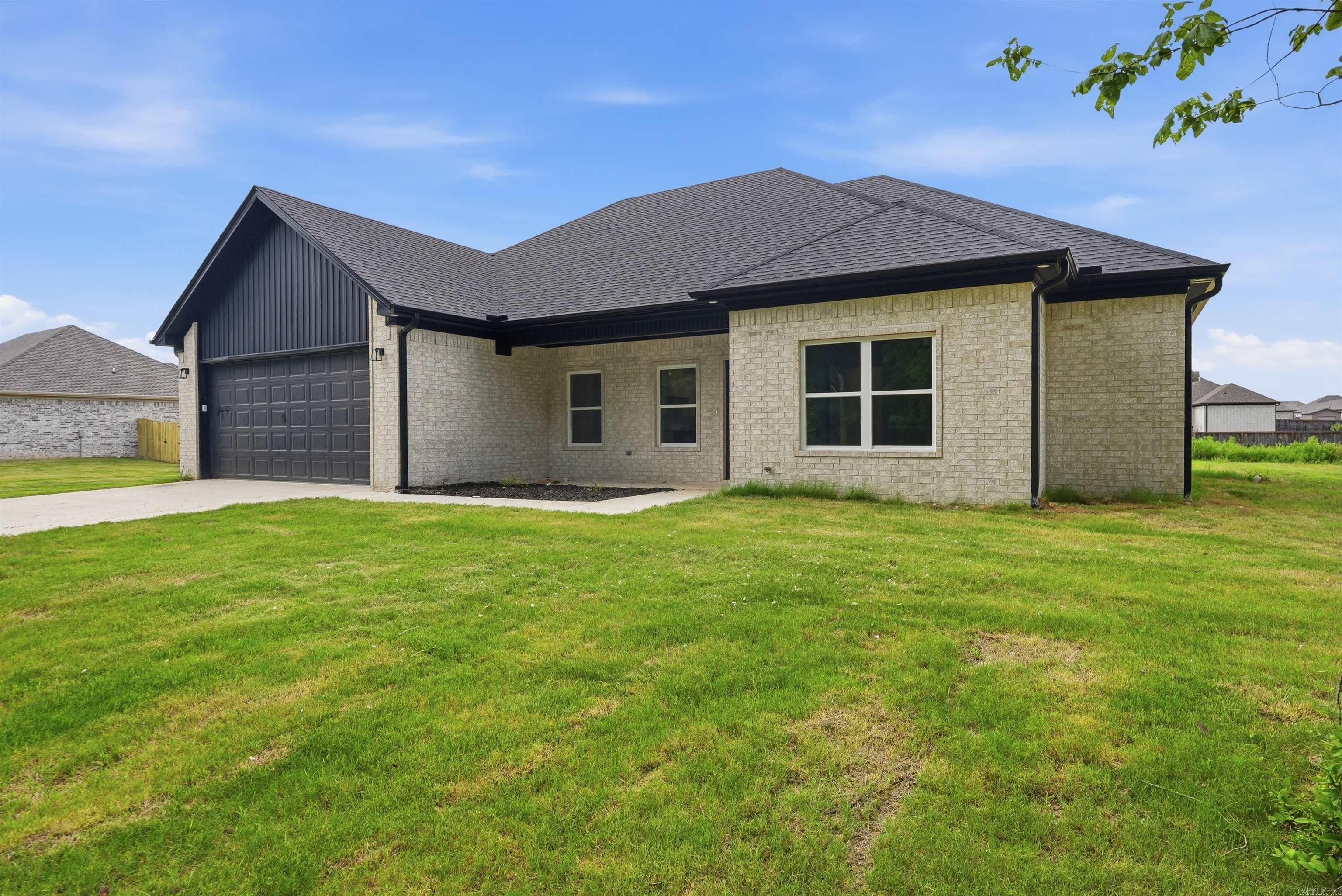 MOUNT TABOR ESTATES - Residential