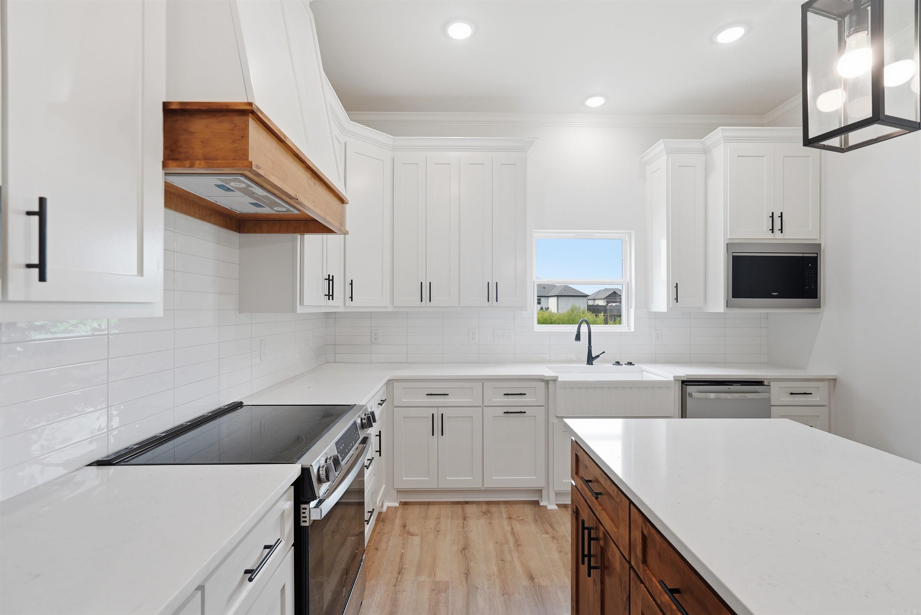 MOUNT TABOR ESTATES - Residential