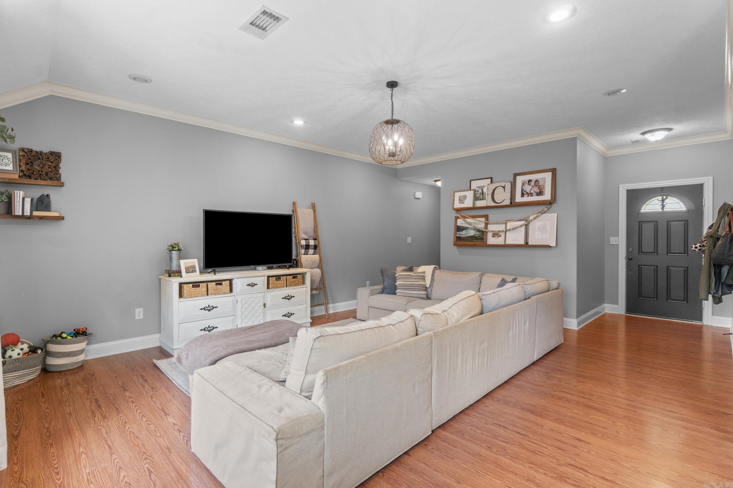 PROVIDENCE PLACE - Residential