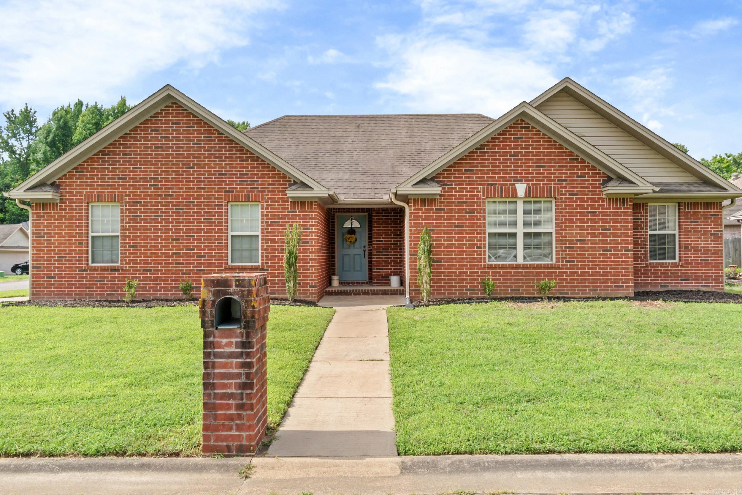 Classic, red brick home in the heart of Searcy! This 3 bedroom, 2 bathroom home features refreshed front flower beds, a warm and welcoming interior and a fully fenced backyard. Conveniently located near all Searcy has to offer. Plus, a brand new roof will be installed prior to closing, giving buyers peace of mind.