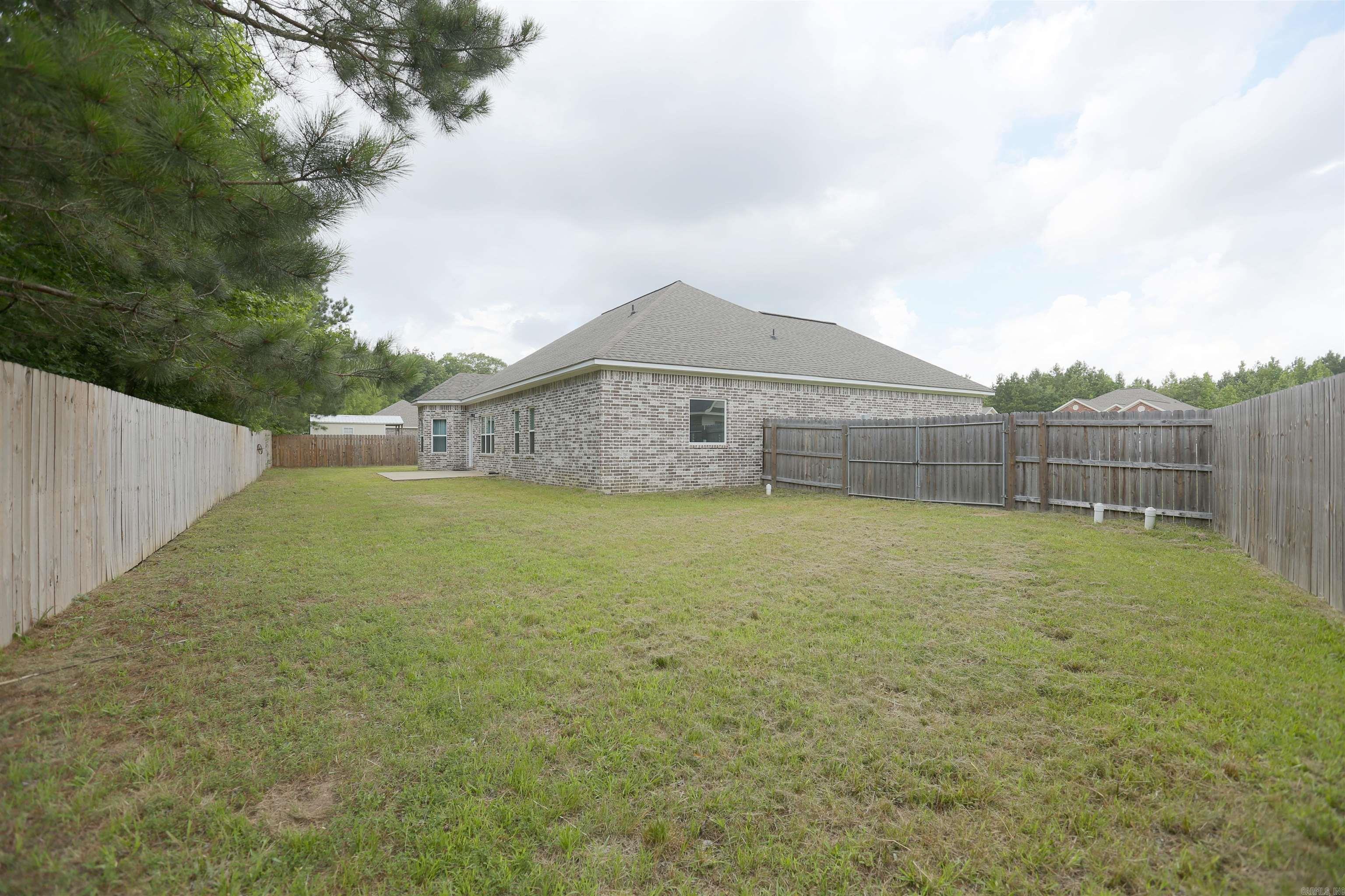 Daniel Oaks - Residential