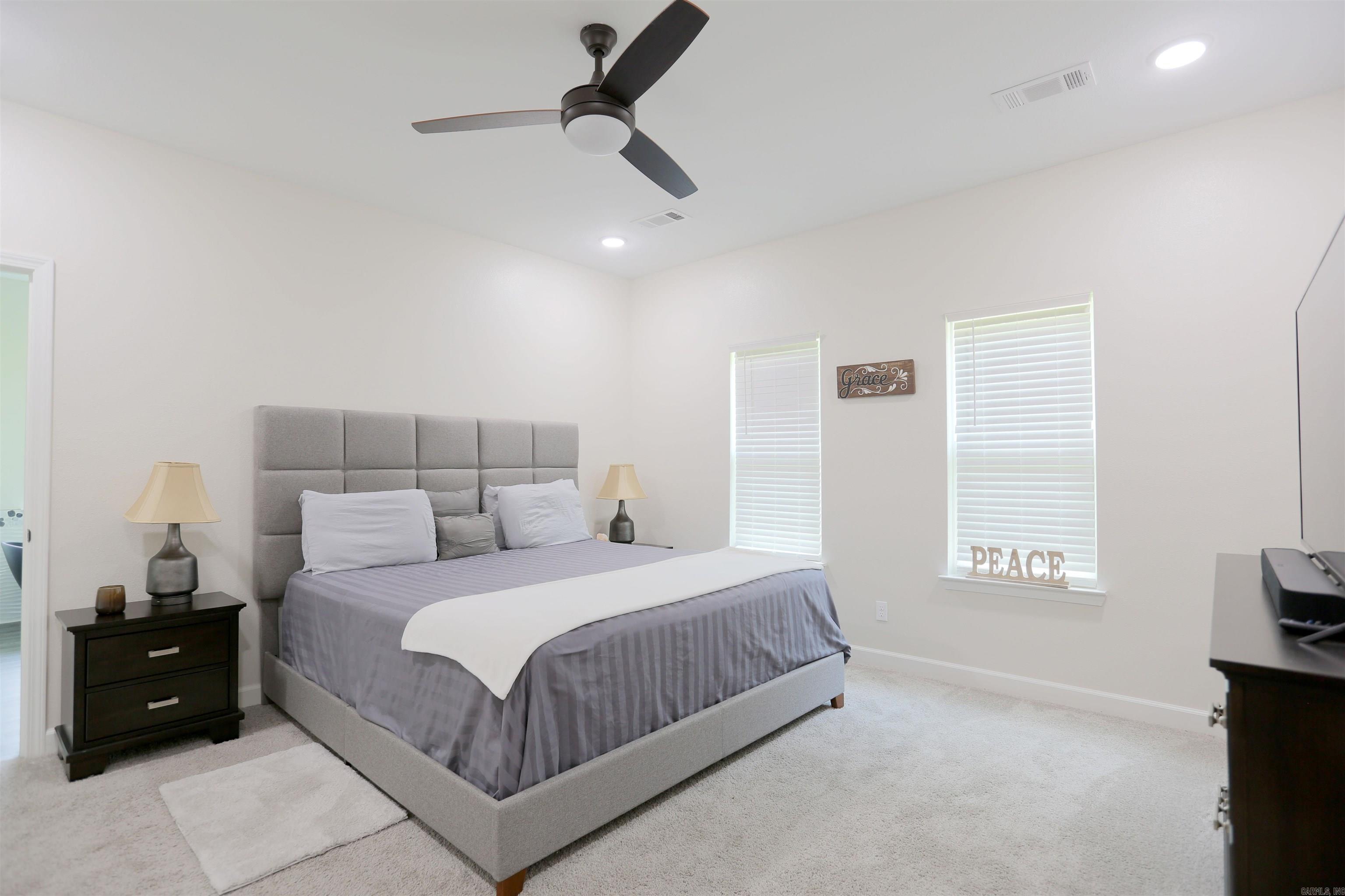 Daniel Oaks - Residential