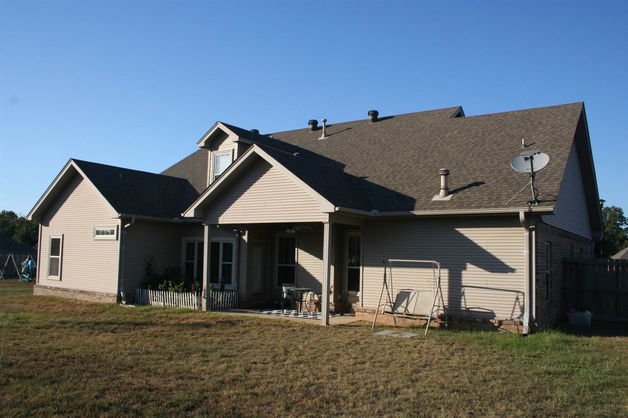 LEGACY VILLAGE - Residential