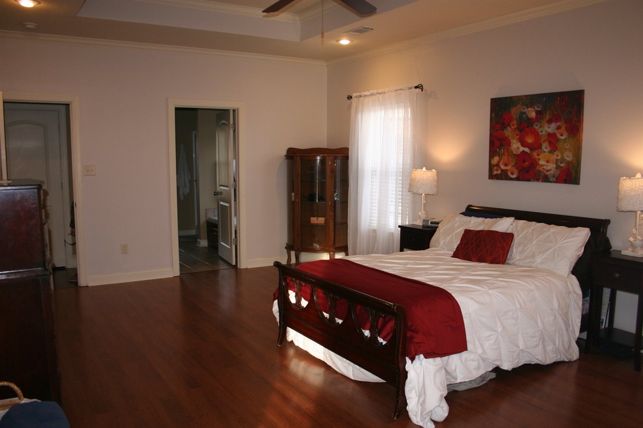 LEGACY VILLAGE - Residential