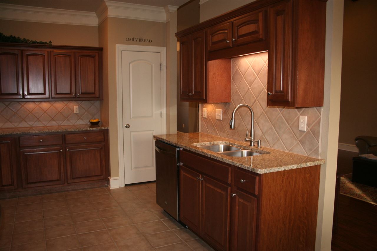 LEGACY VILLAGE - Residential