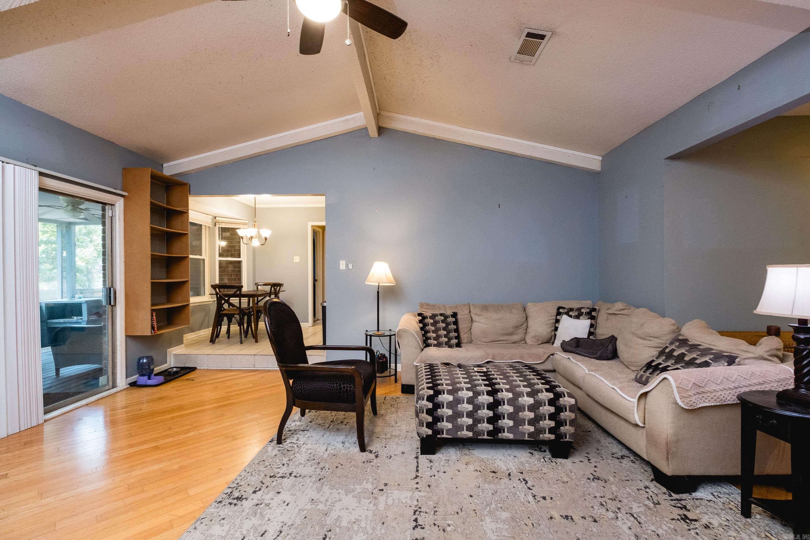 EAST MEADOW - Residential