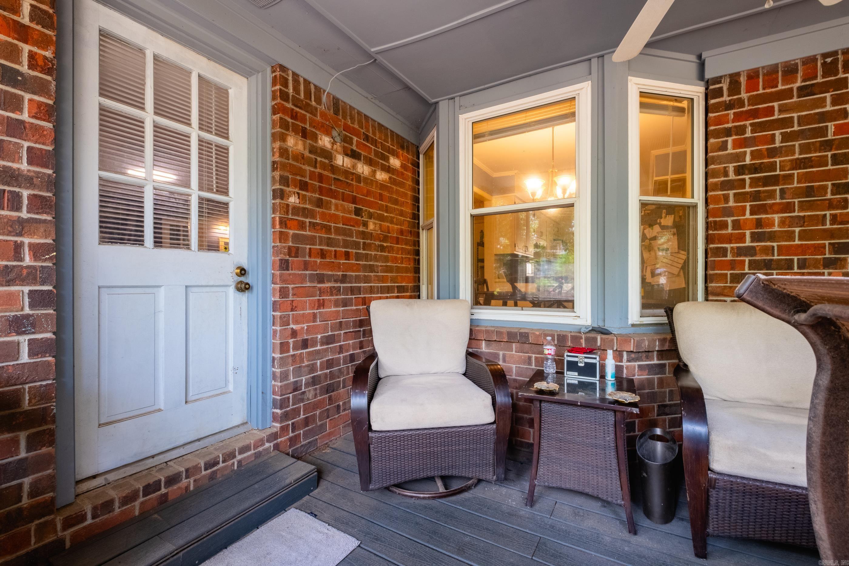 EAST MEADOW - Residential