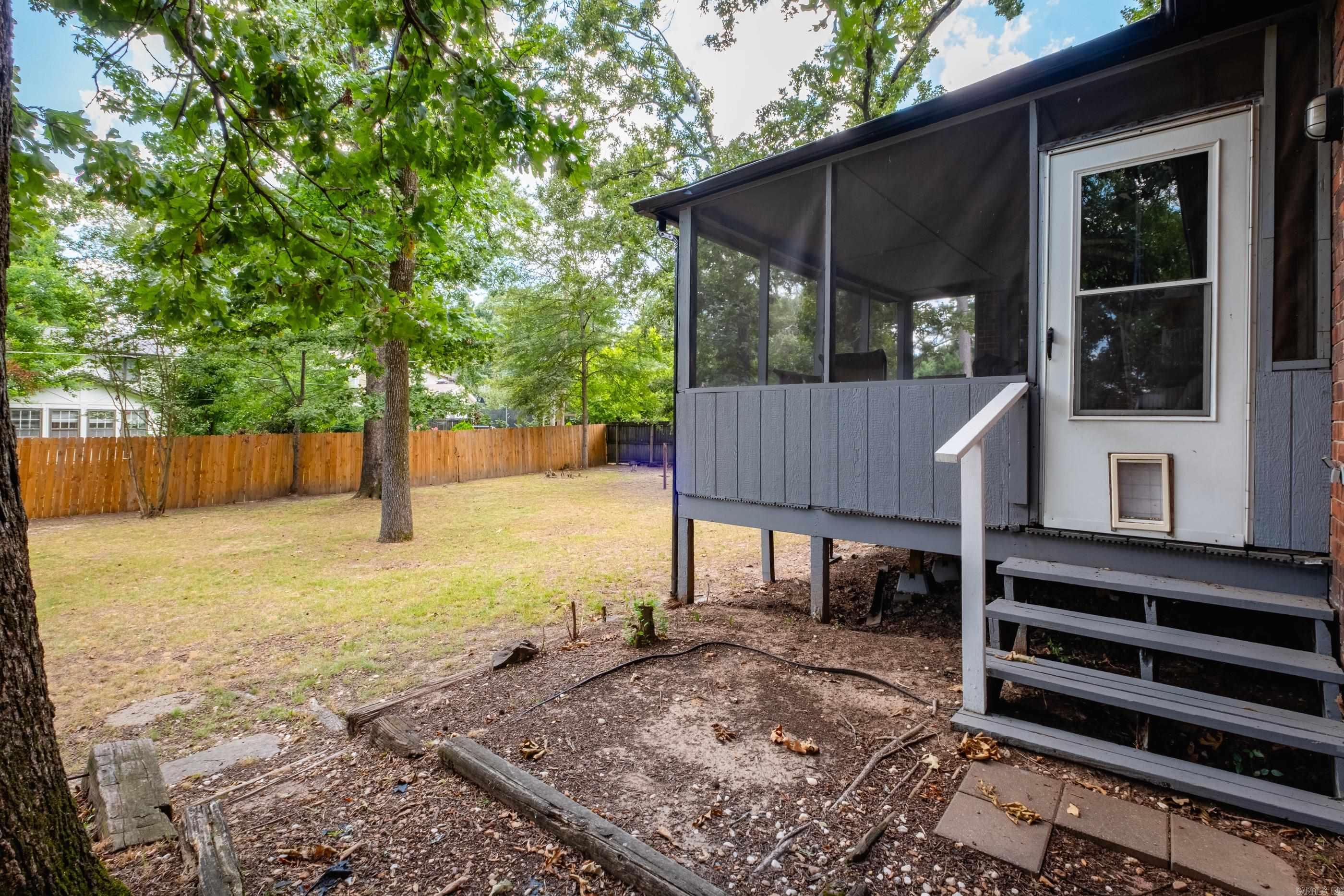 EAST MEADOW - Residential