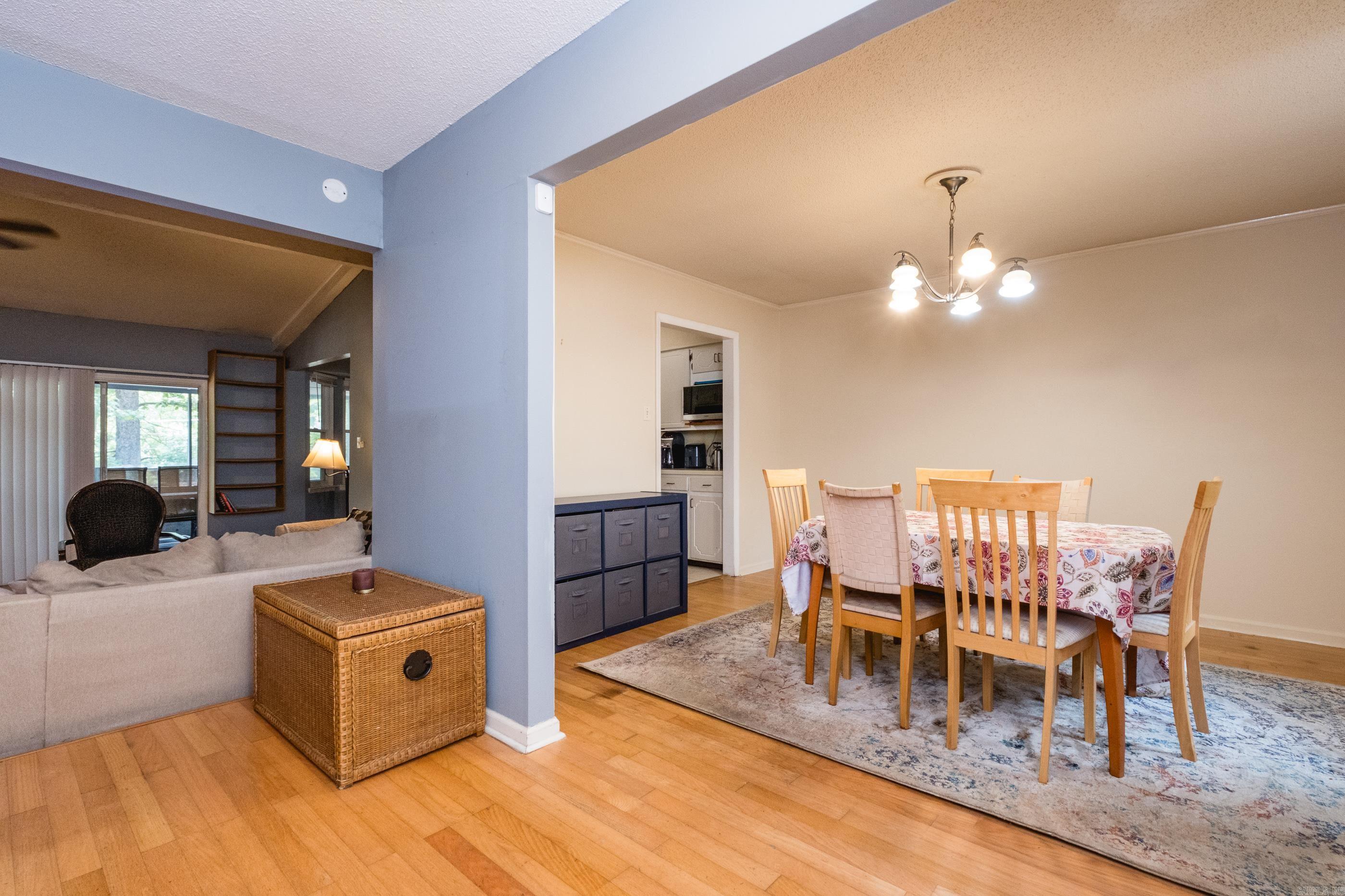 EAST MEADOW - Residential
