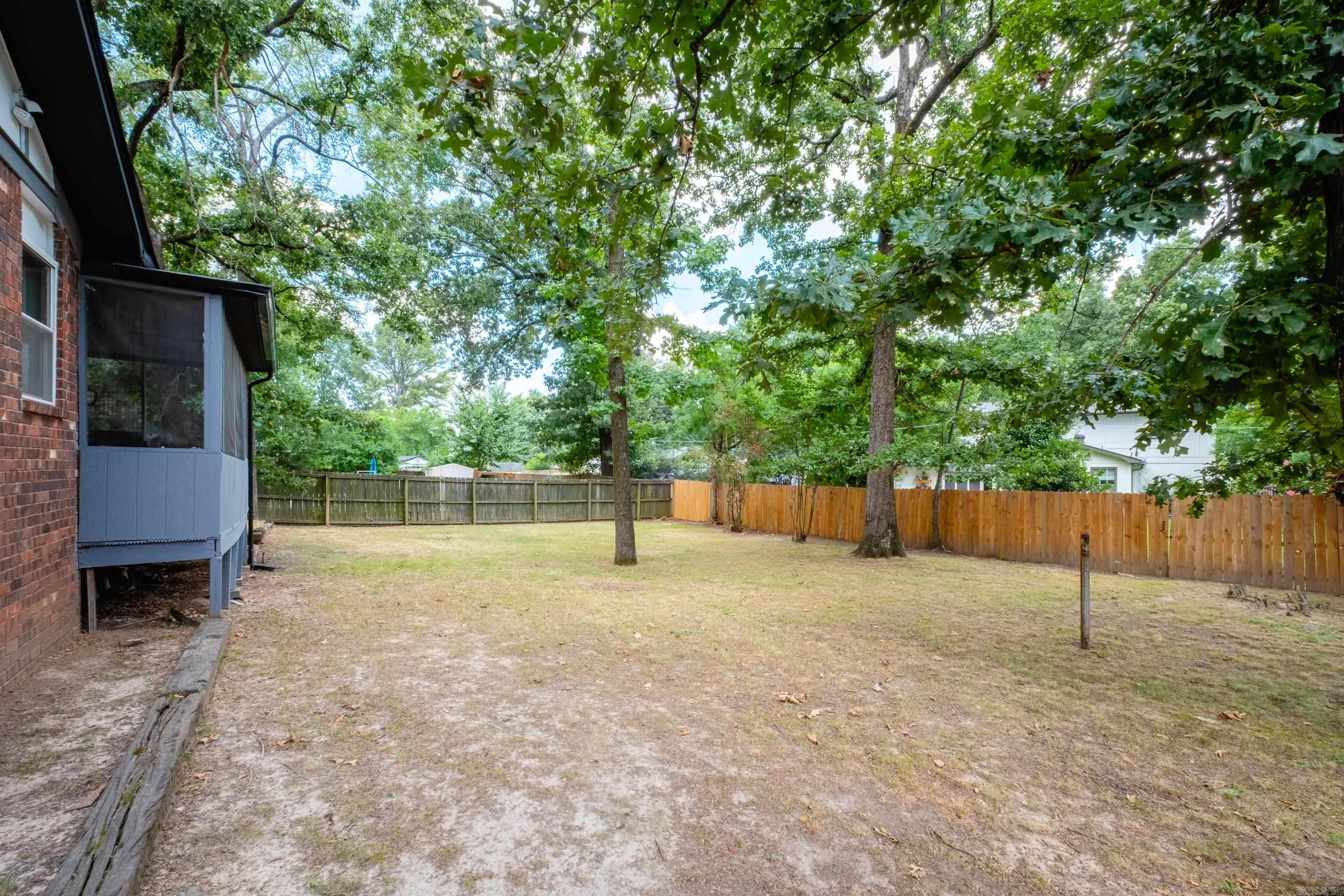 EAST MEADOW - Residential